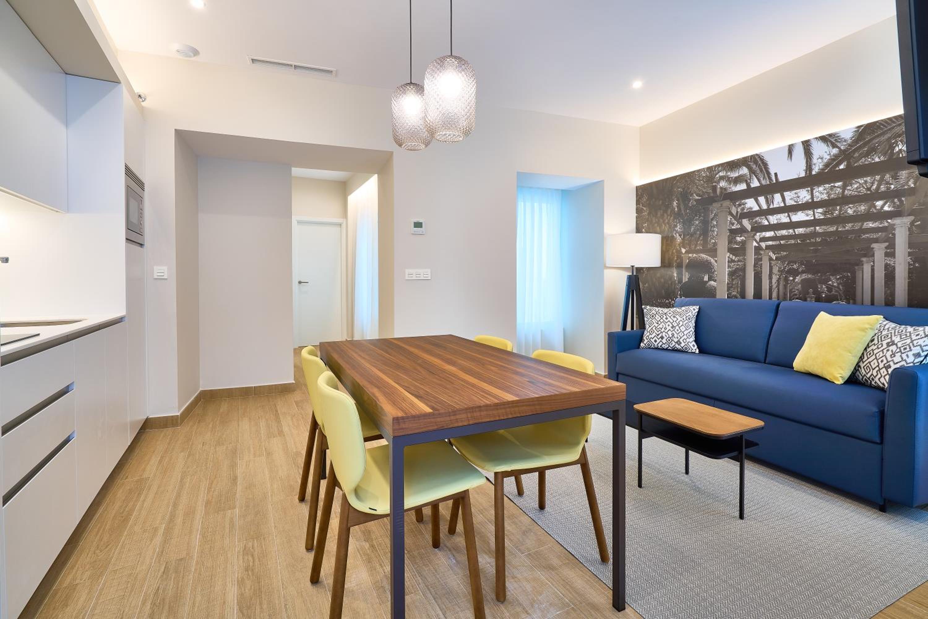 One-Bedroom Apartment - Photo 4