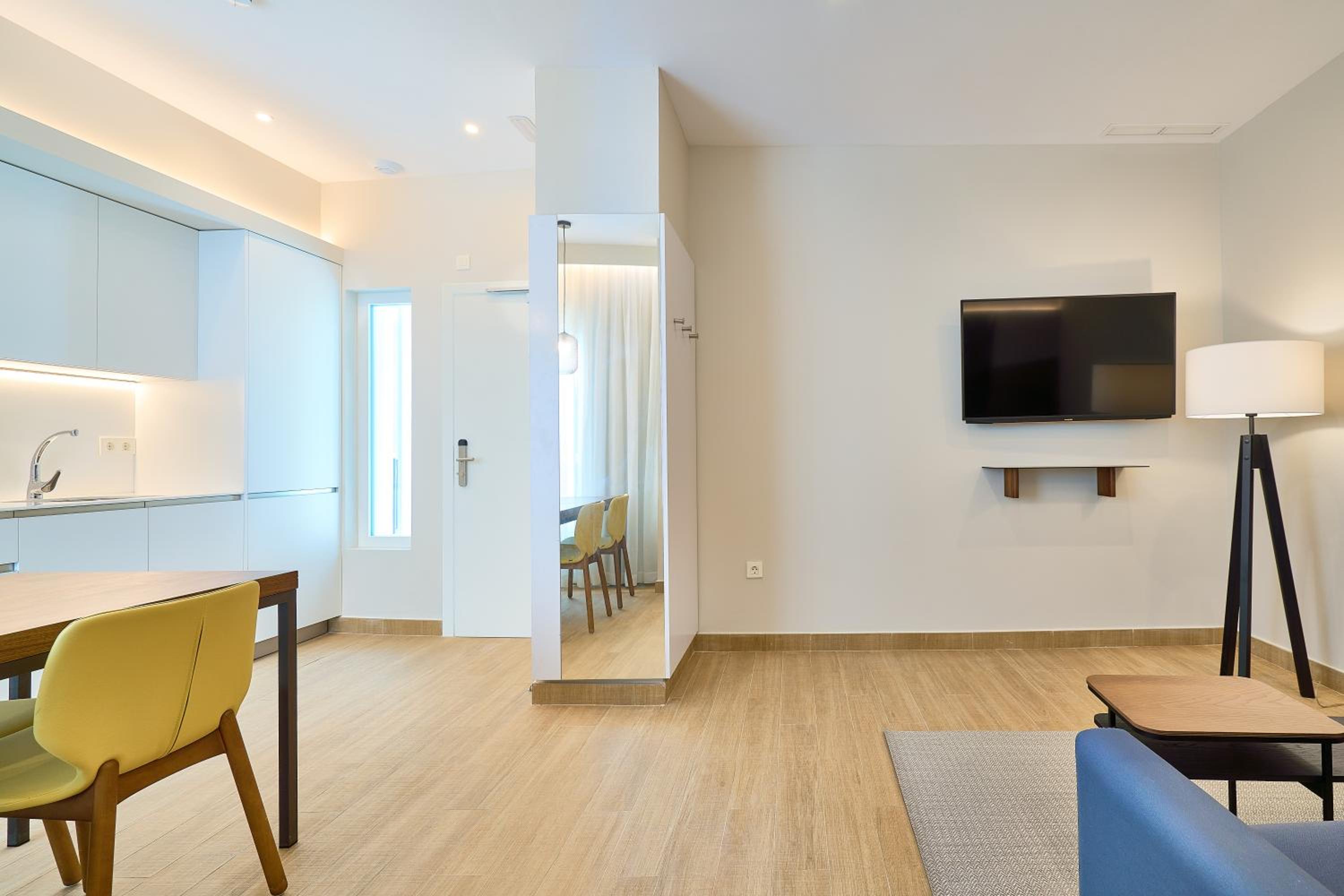 Two-Bedroom Apartment - Photo 5