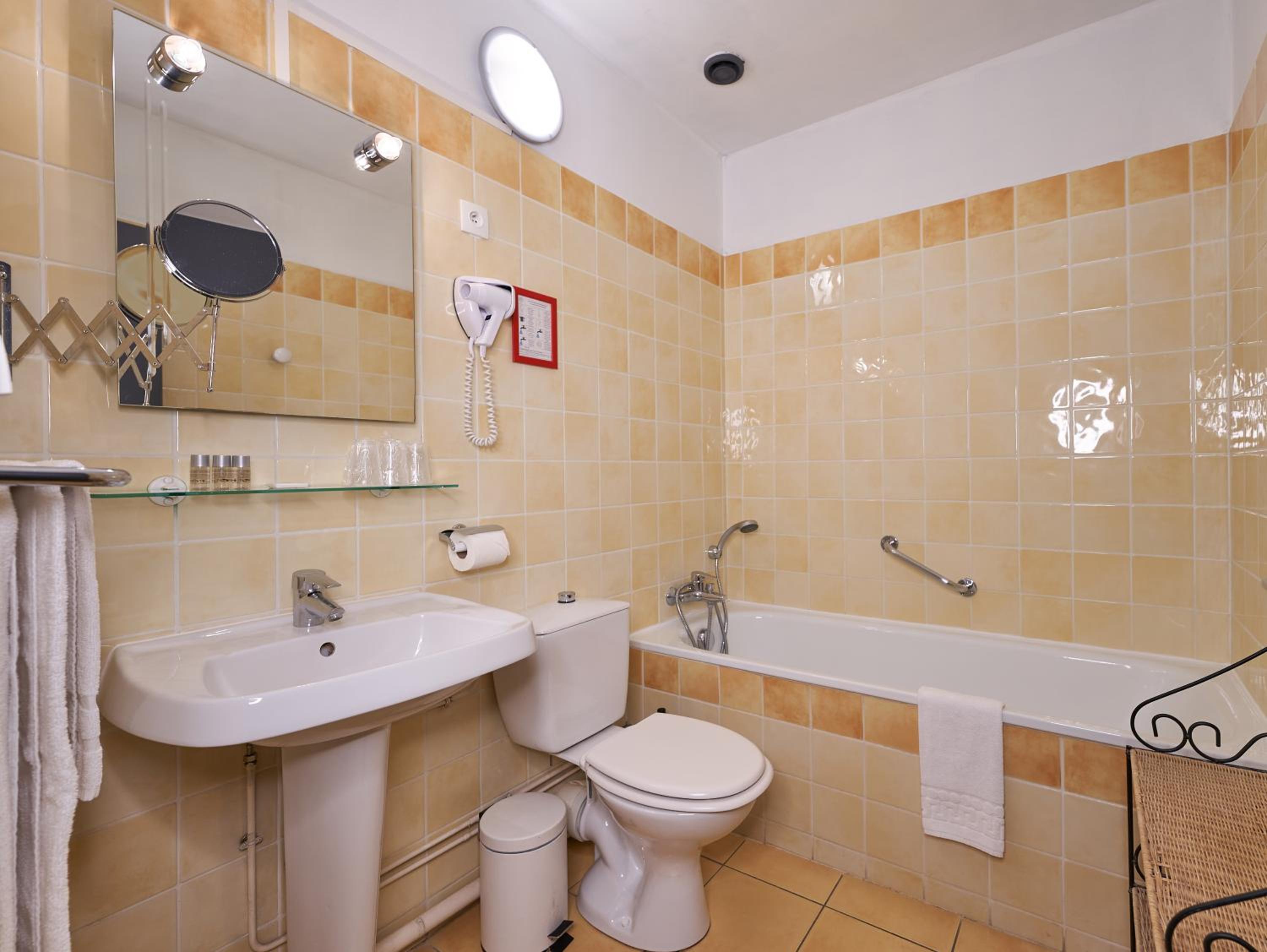 Triple Room photo 2