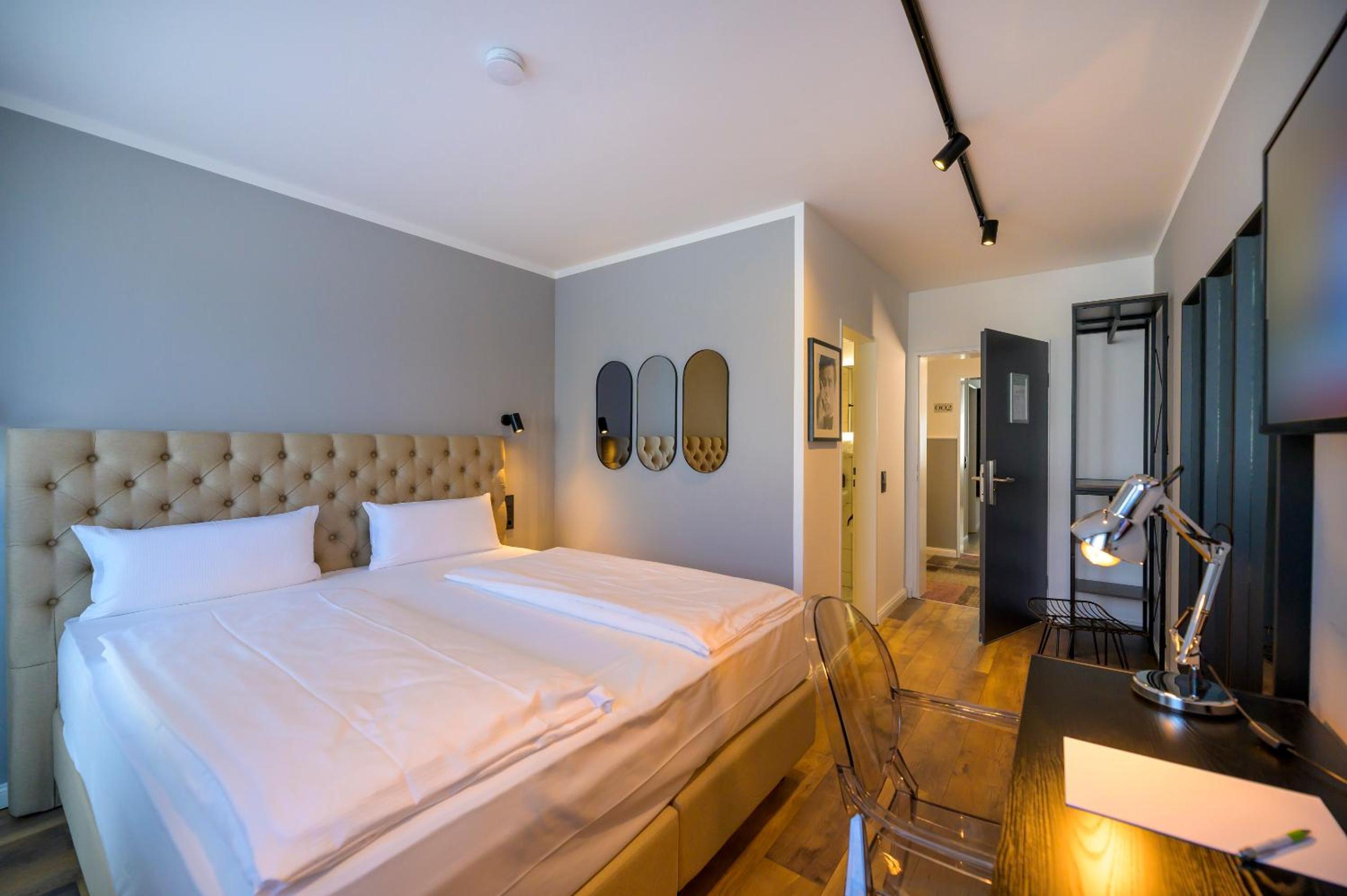 Double Room - Photo 1