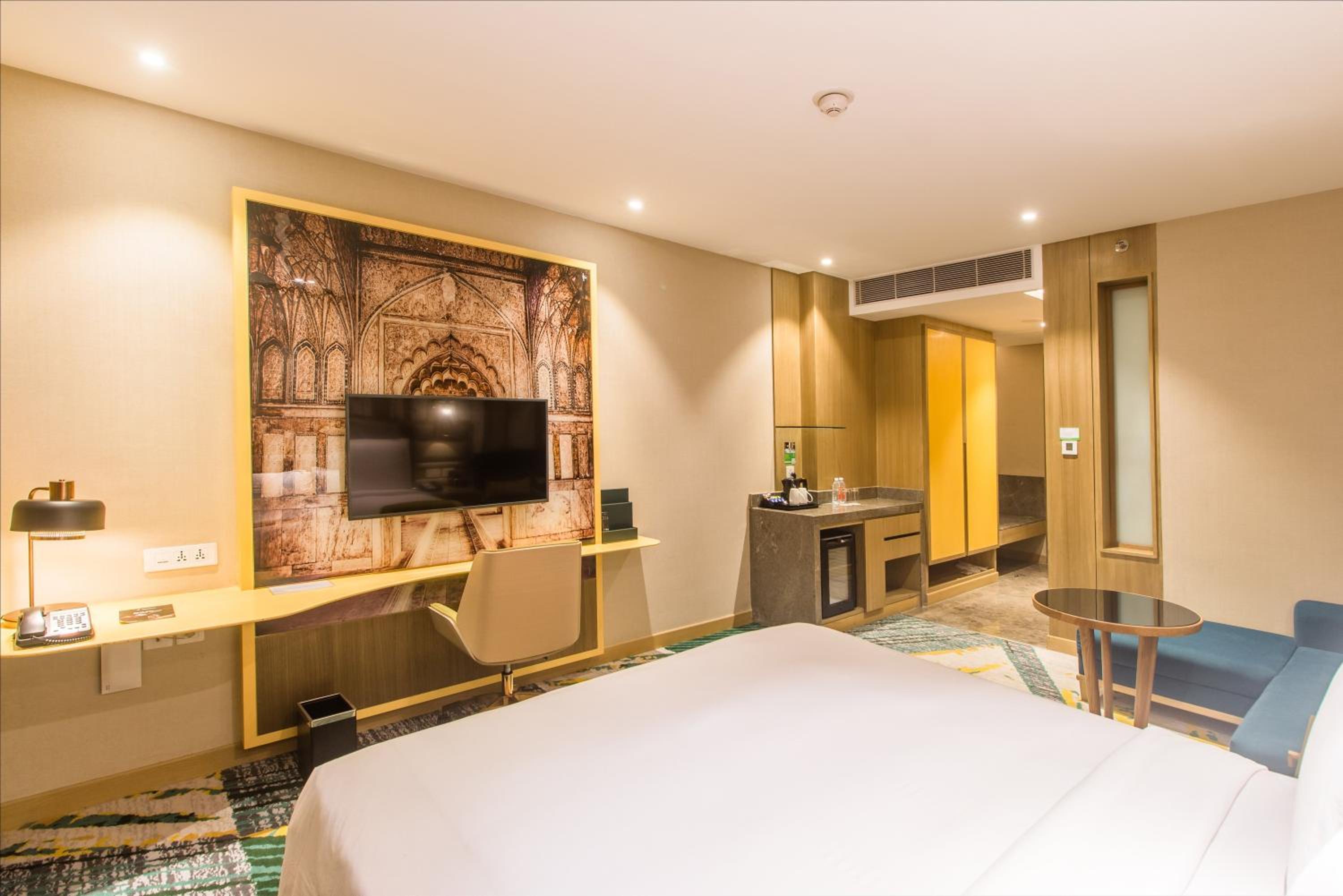 Standard Room with 20% discount on Food And Soft Beverages and Laundry