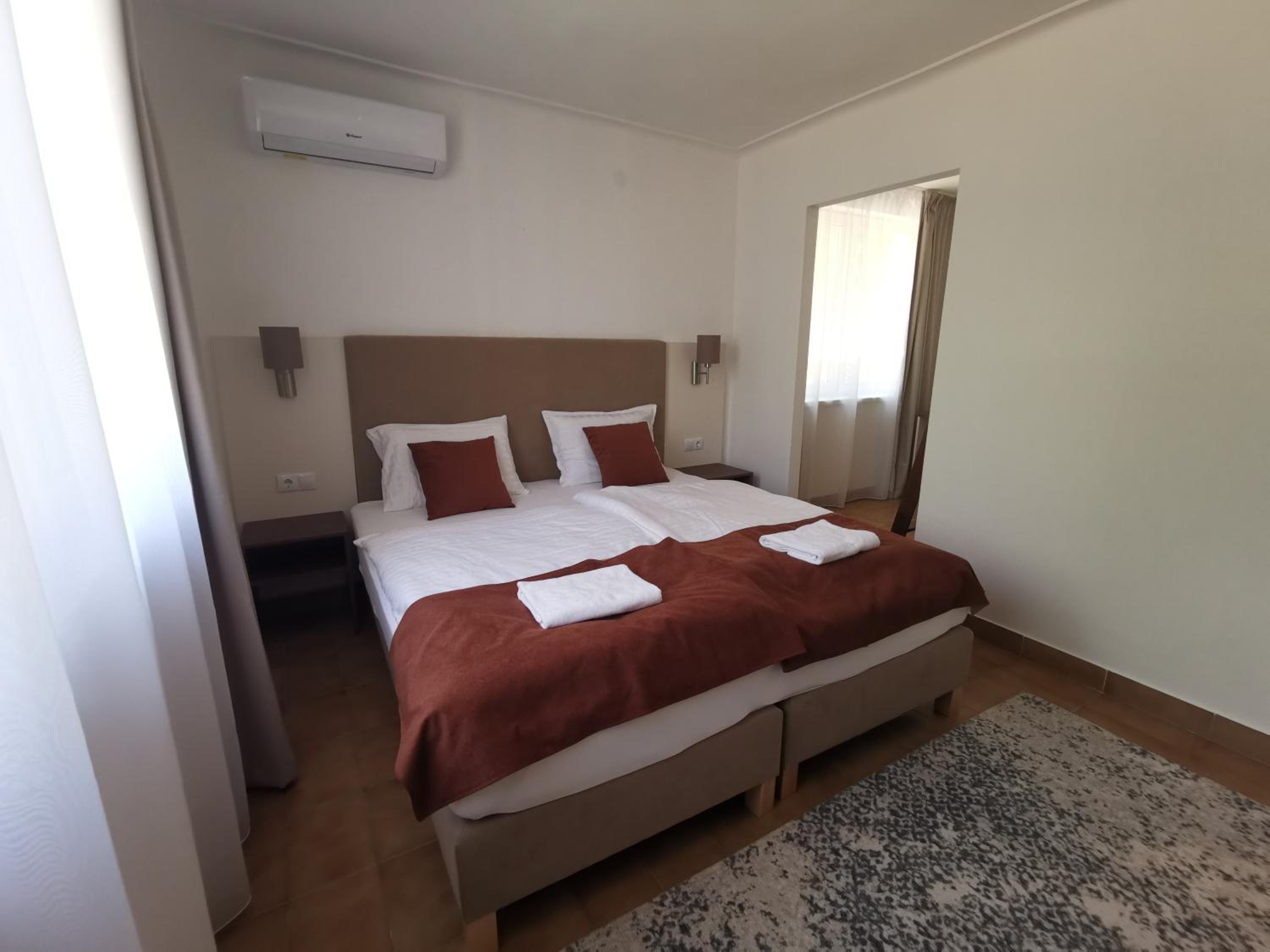 Standard Triple Room photo 2