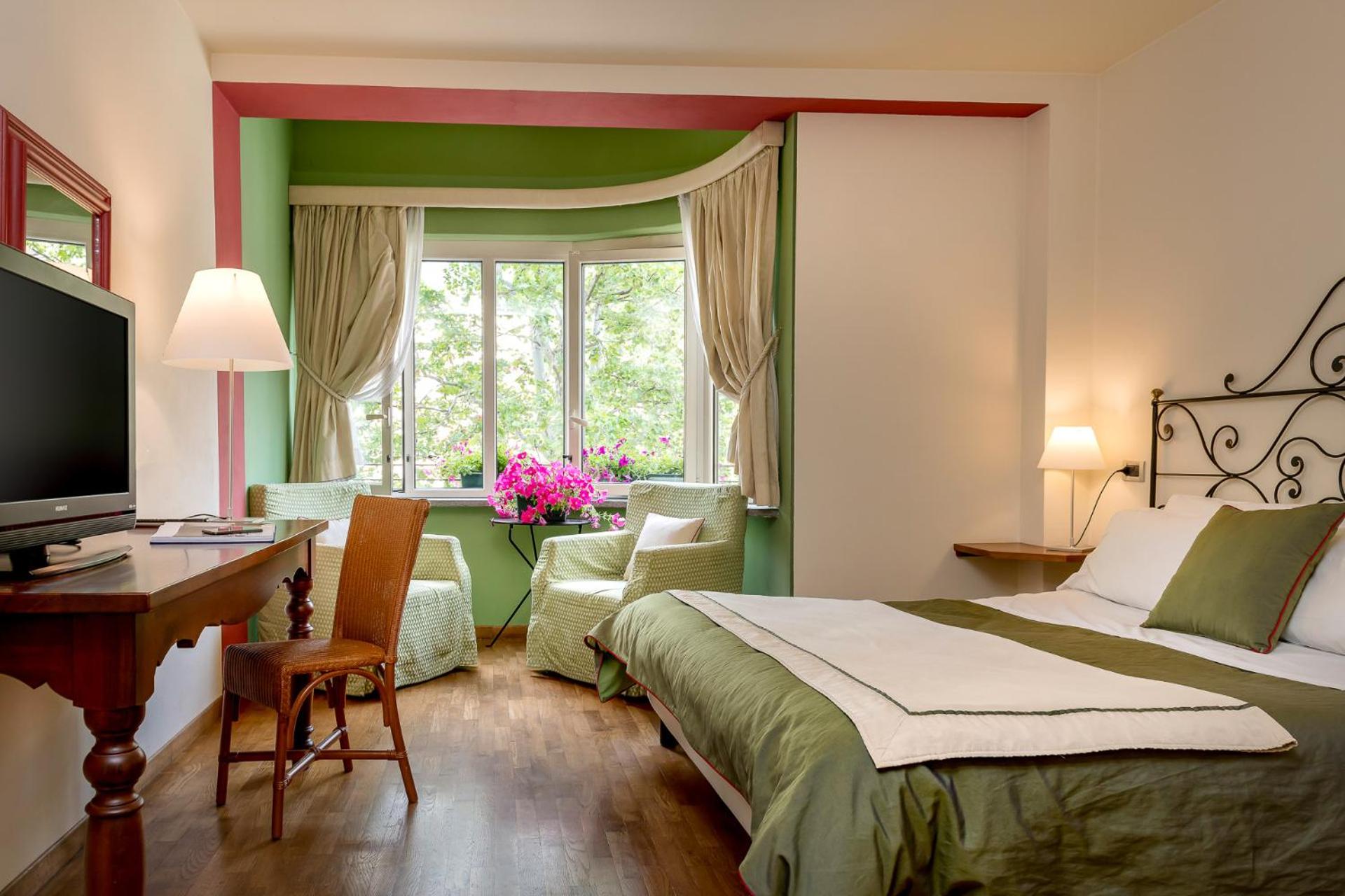 Superior Double or Twin Room with Mountain View - Photo 4