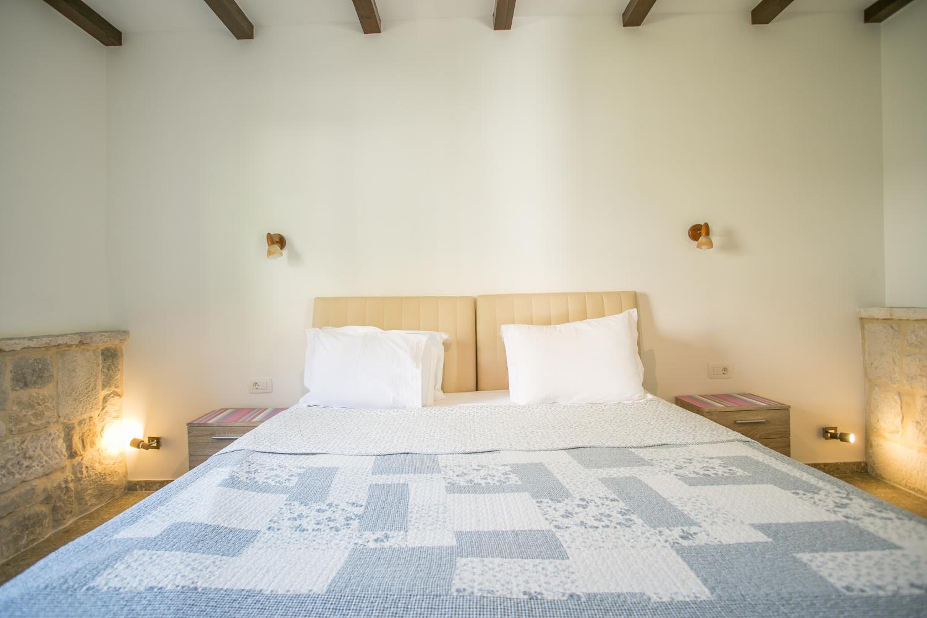 Double or Twin Room - Photo 3