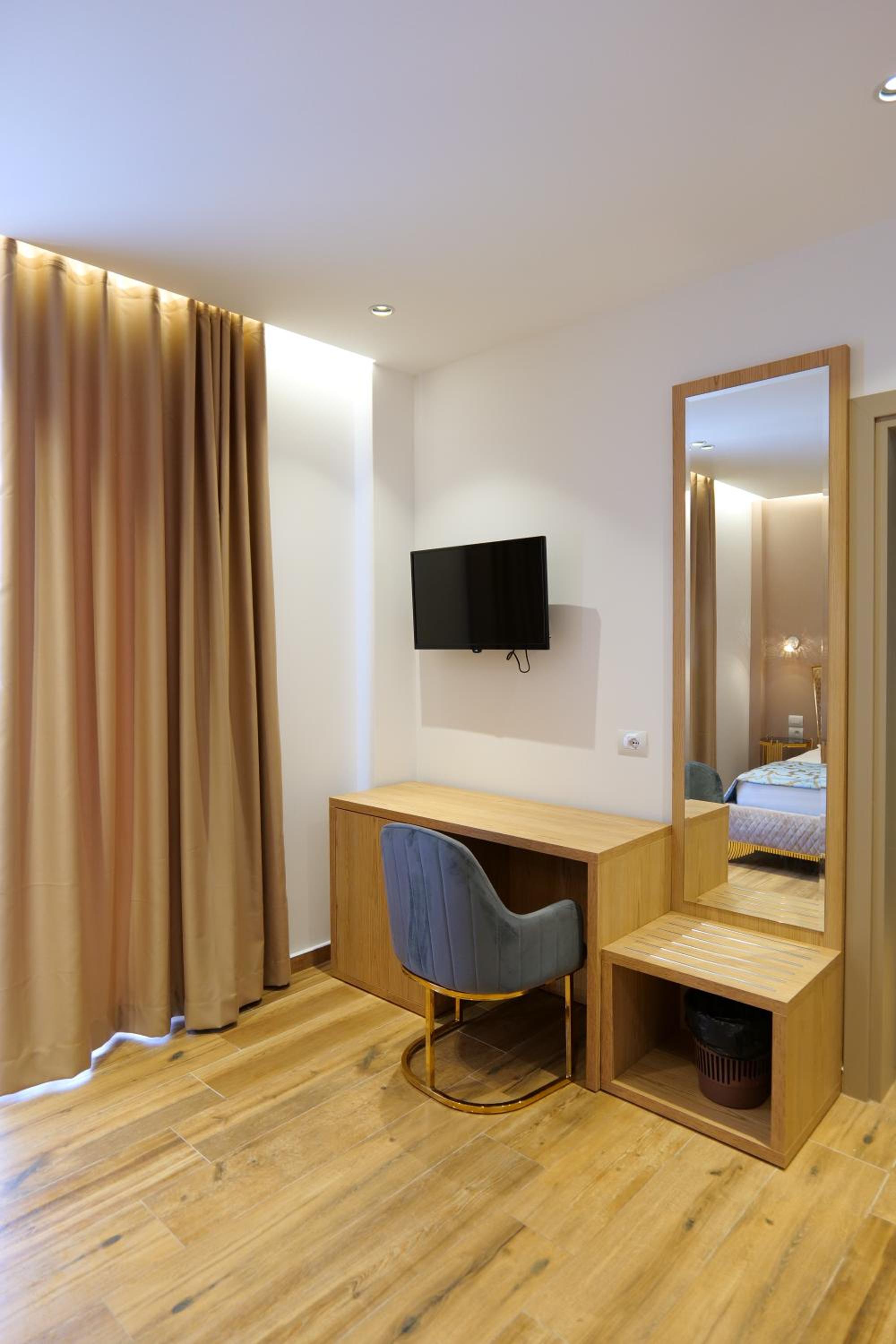 Deluxe Triple Room with Balcony