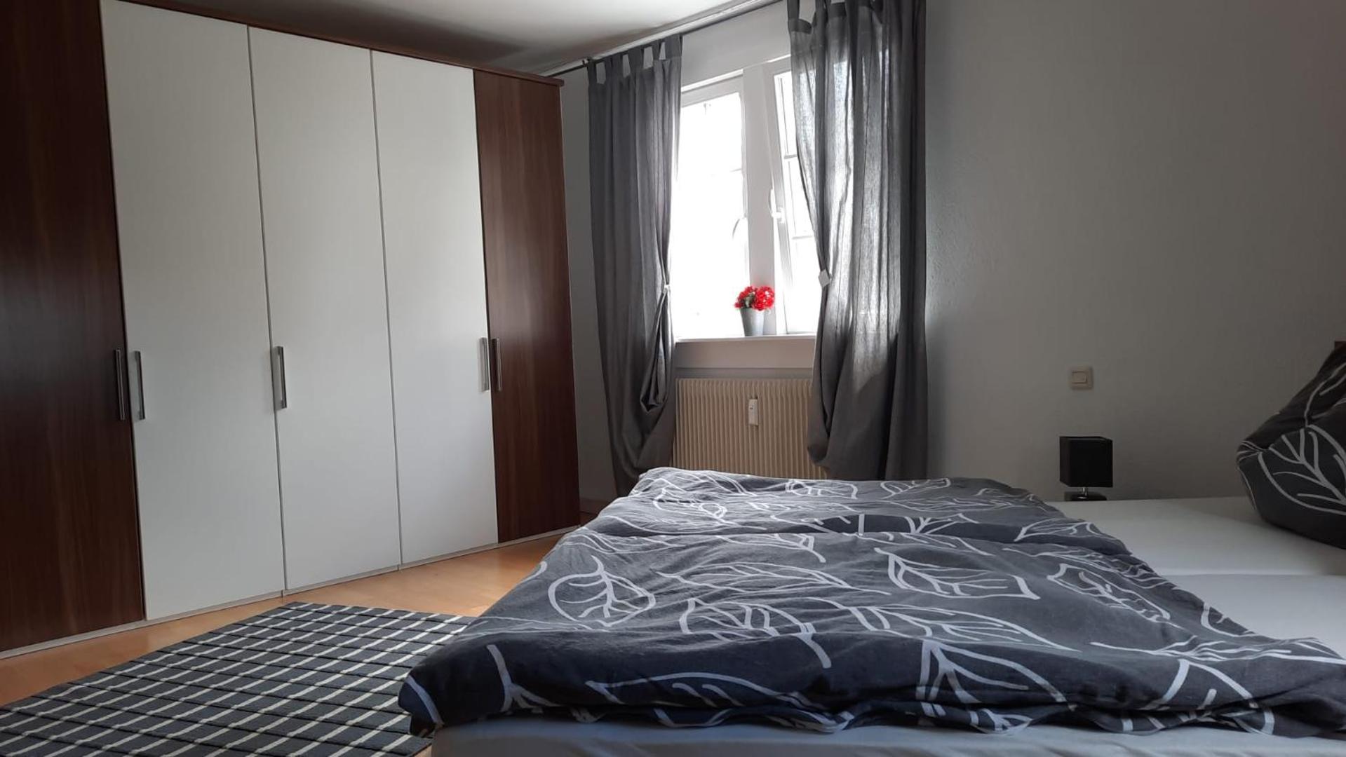 One-Bedroom Apartment - Photo 9