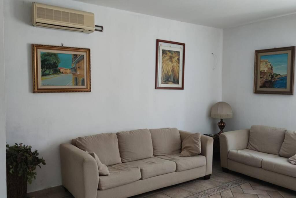 Two-Bedroom House photo 3