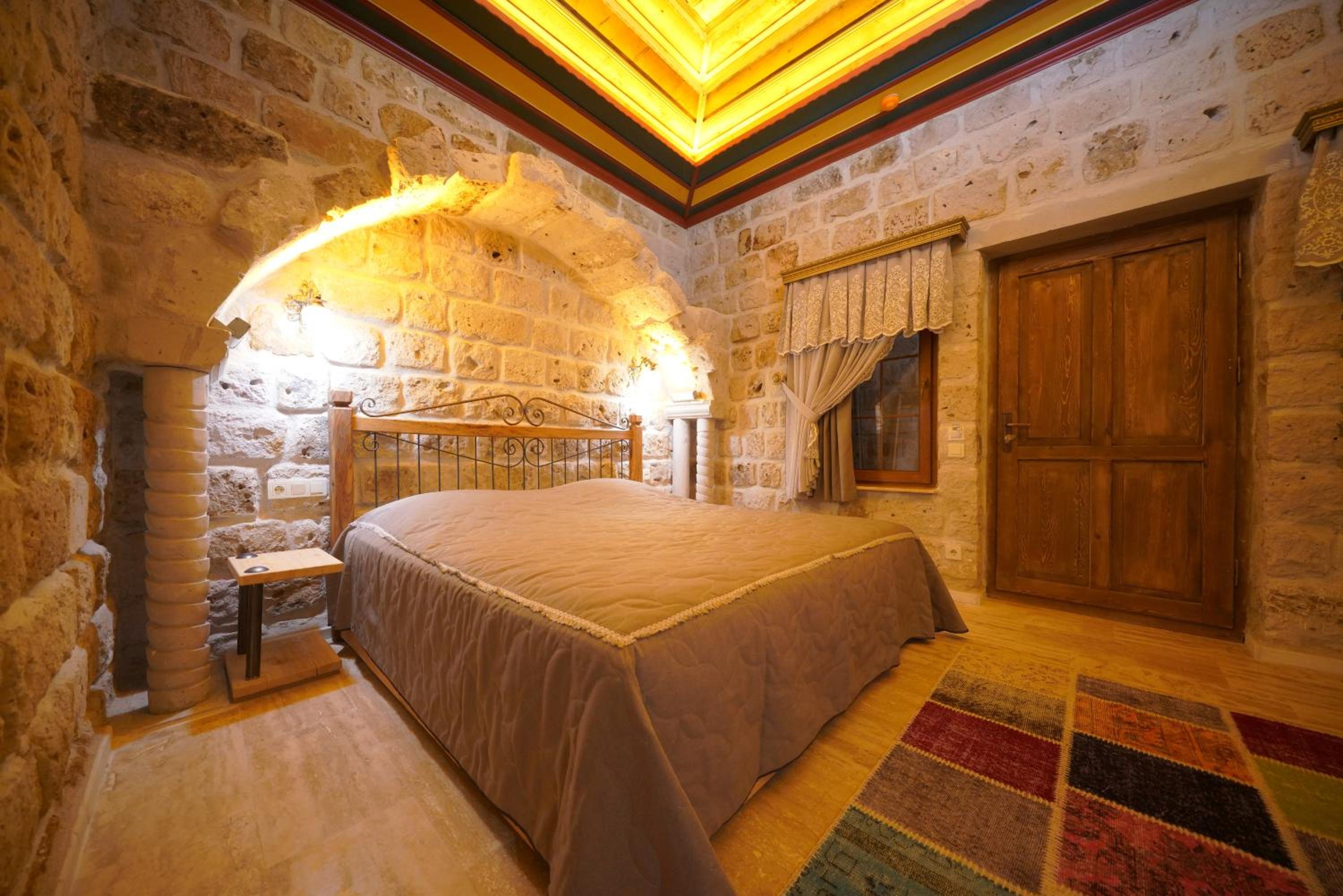 Deluxe Stone Room - Photo 1