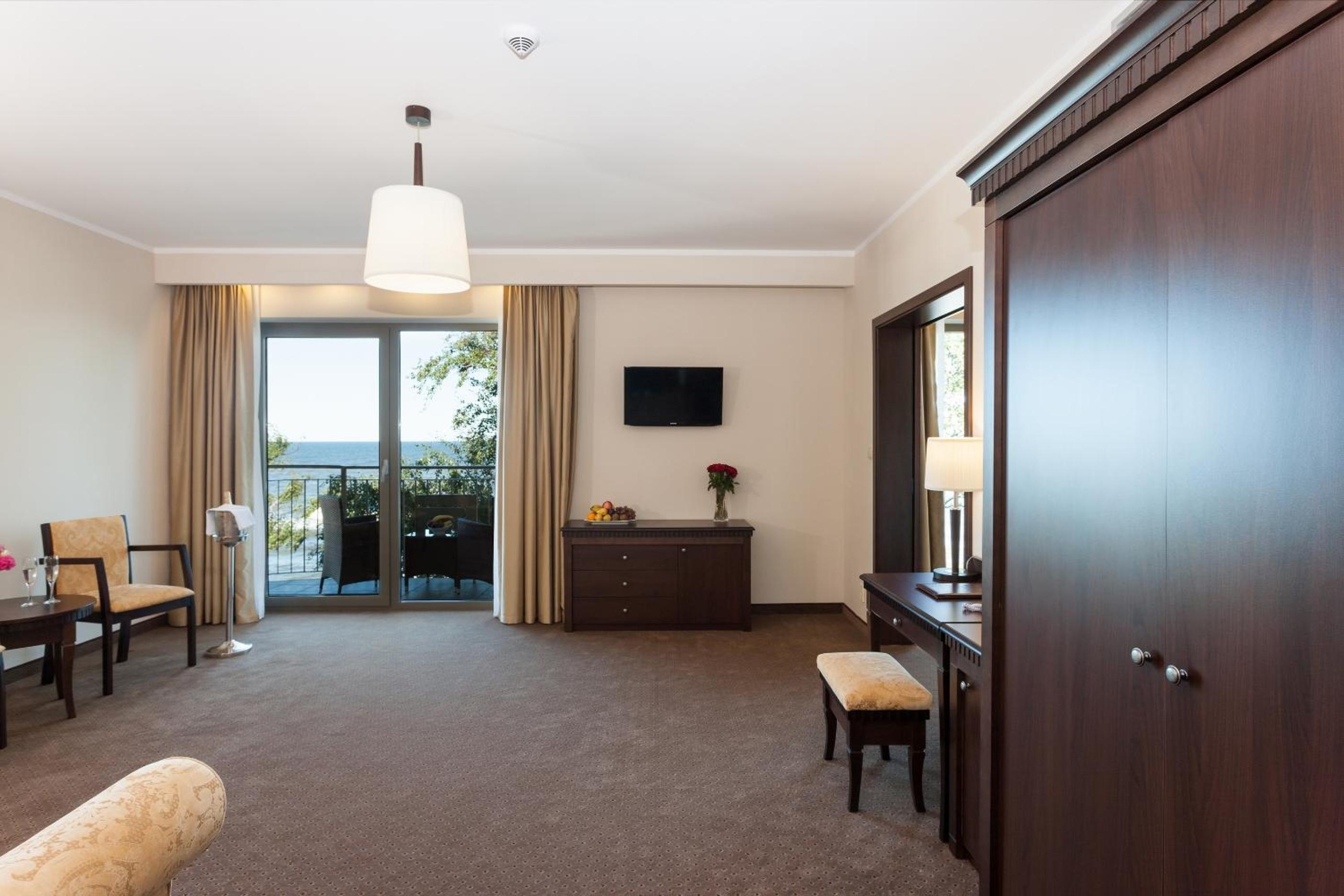 Superior Apartment with Sea View - Photo 2