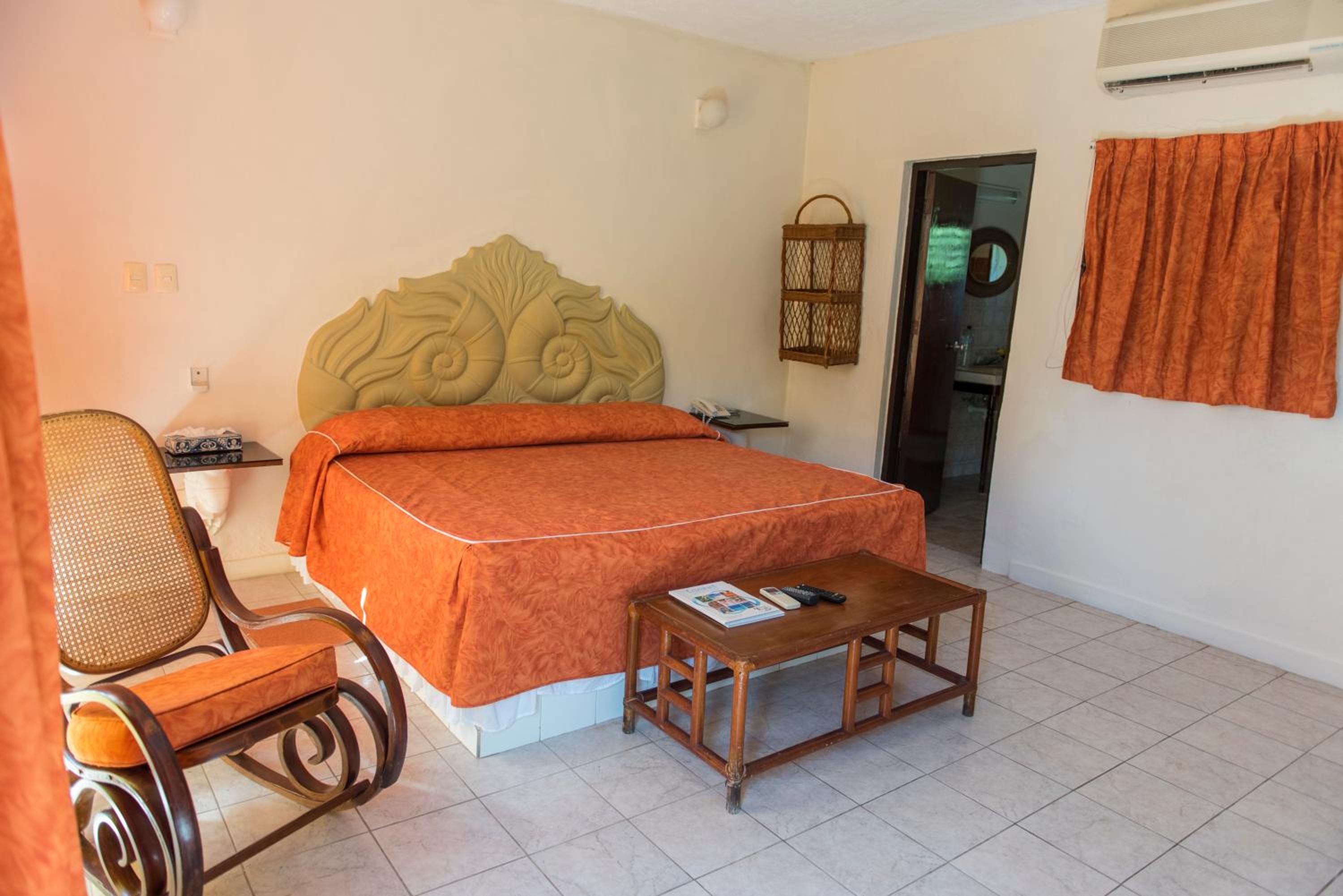 Standard  Room (no kitchen) - Photo 13