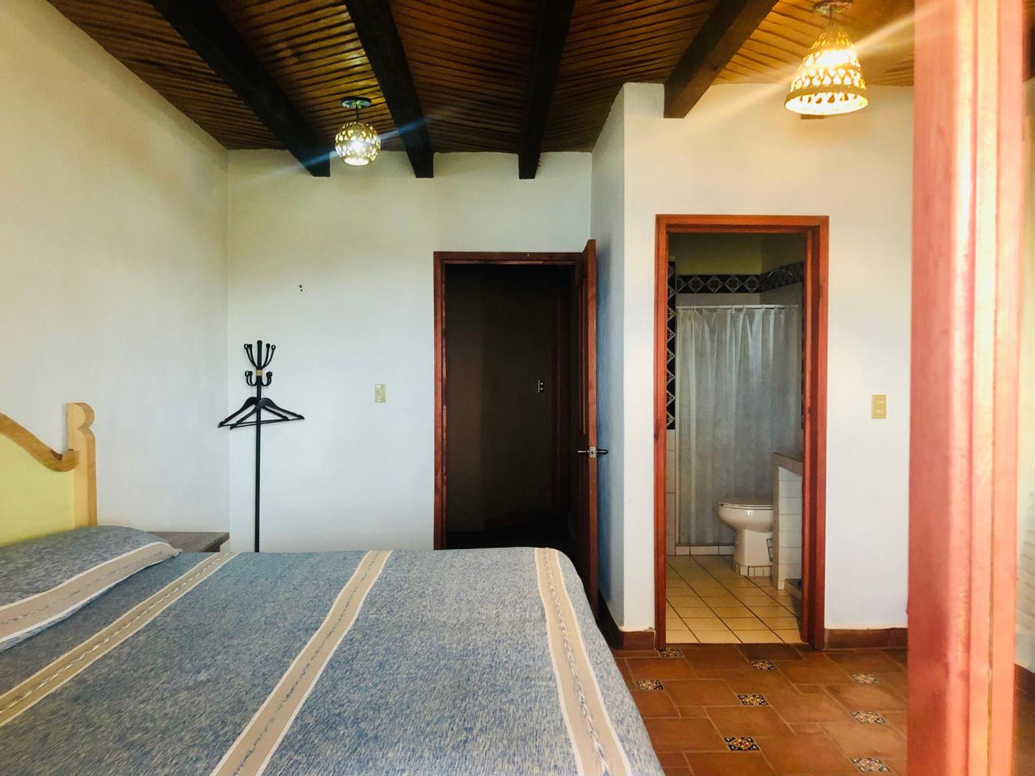 Double Room with Lake View - Photo 4