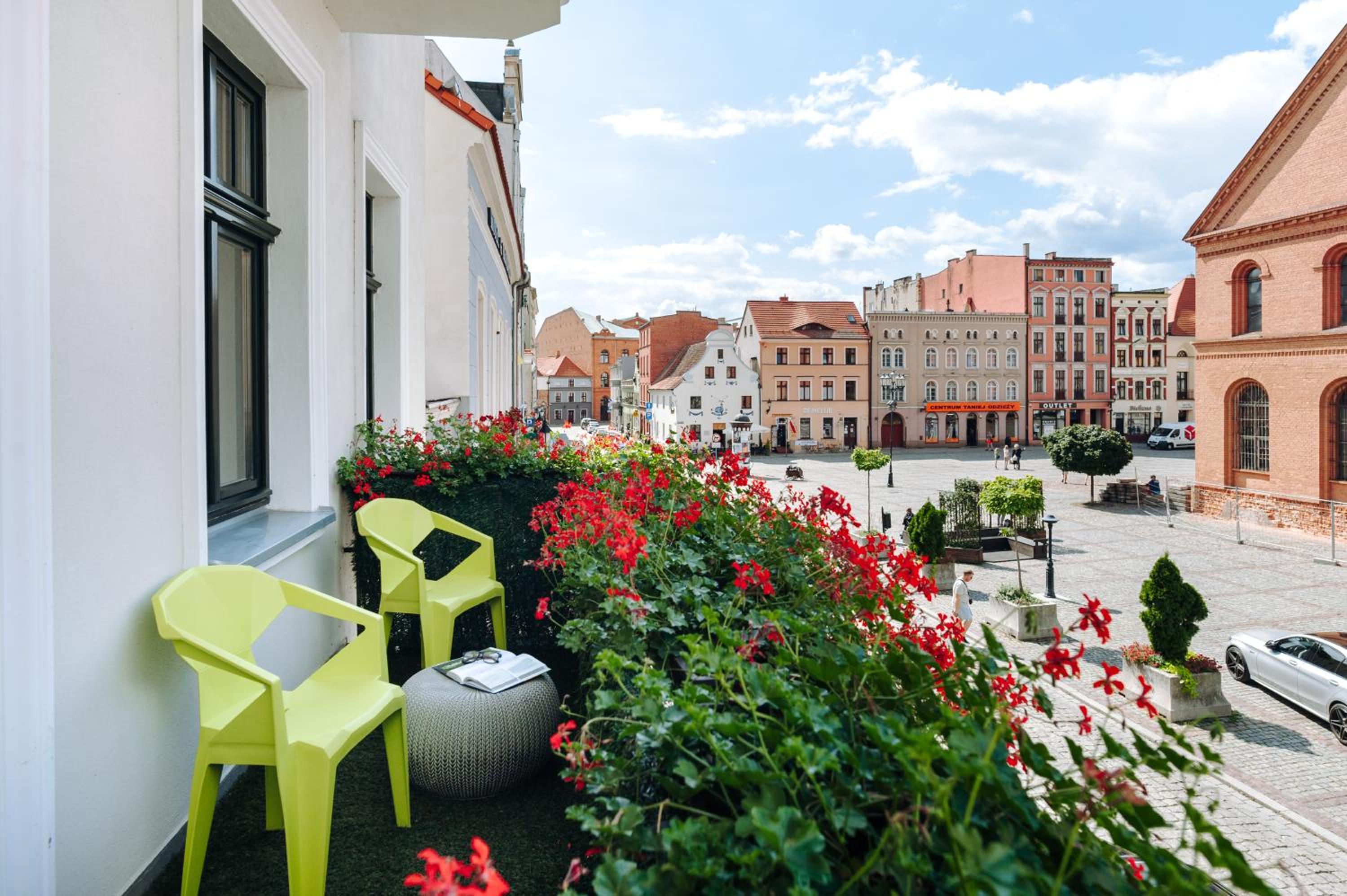 Deluxe Apartment with Nowomiejski Market View (1st floor) - Photo 2