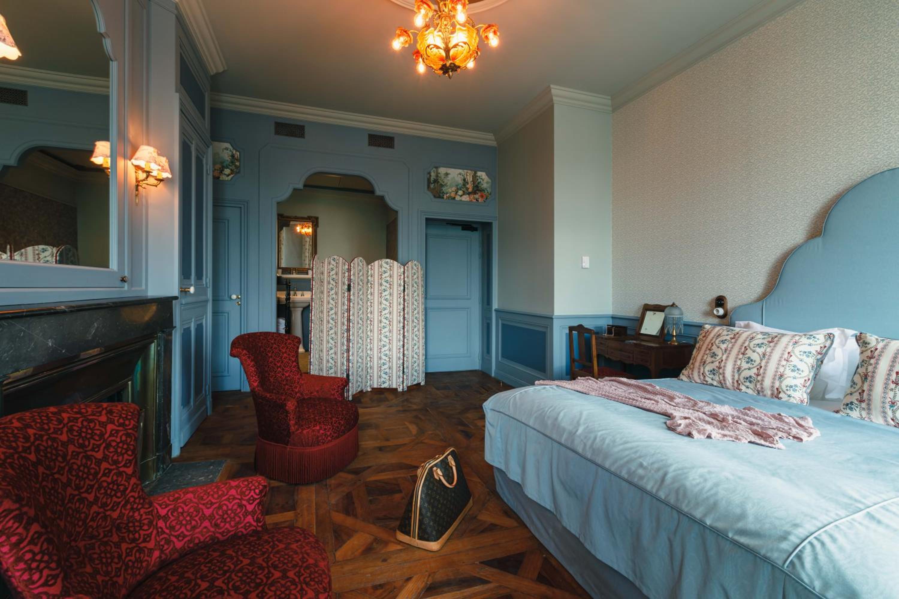 Prestige King Room - Photo 12