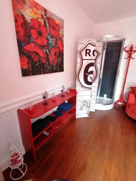 Double Room with Balcony - Photo 6