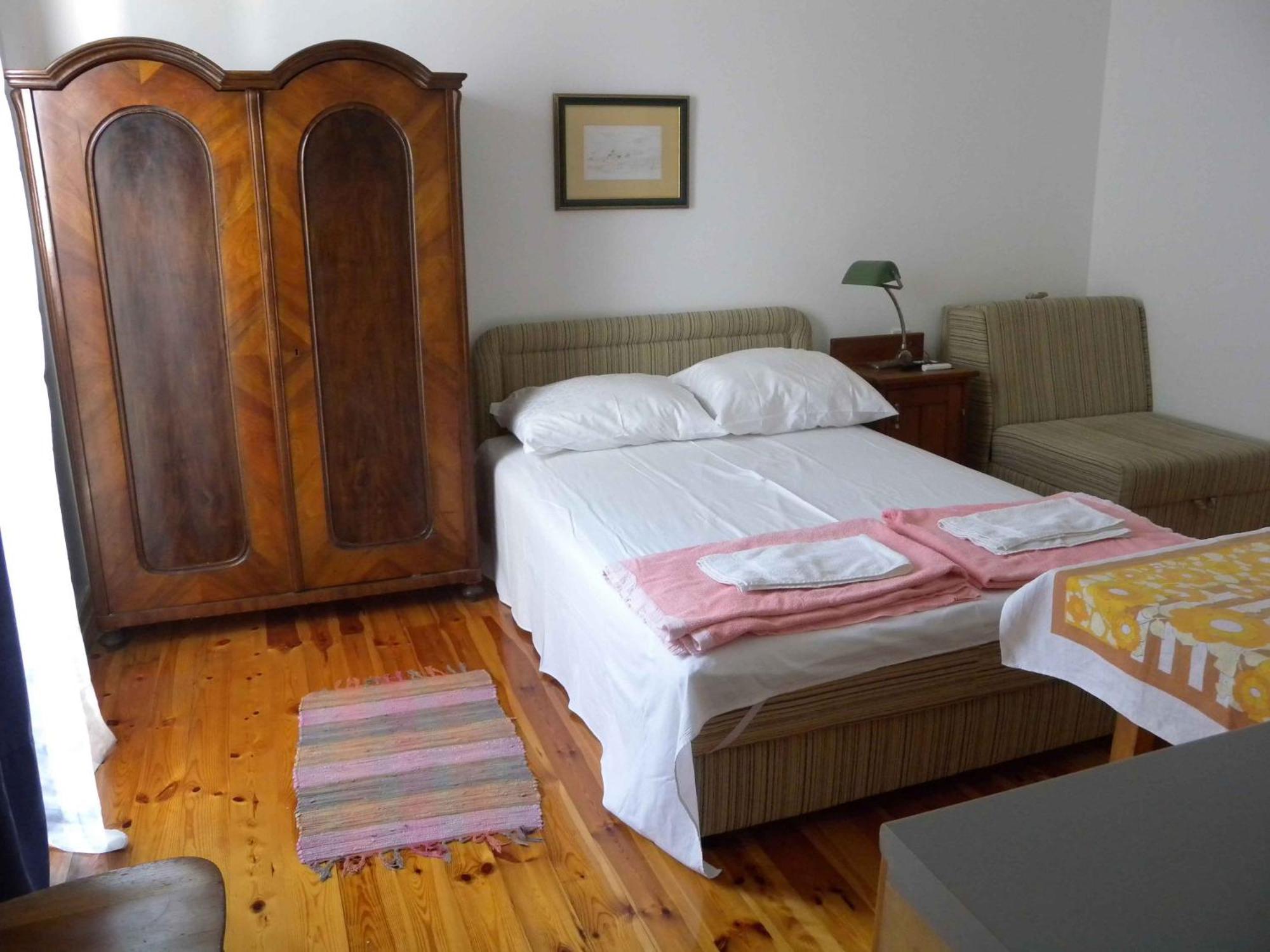 Studio Apartment photo 1