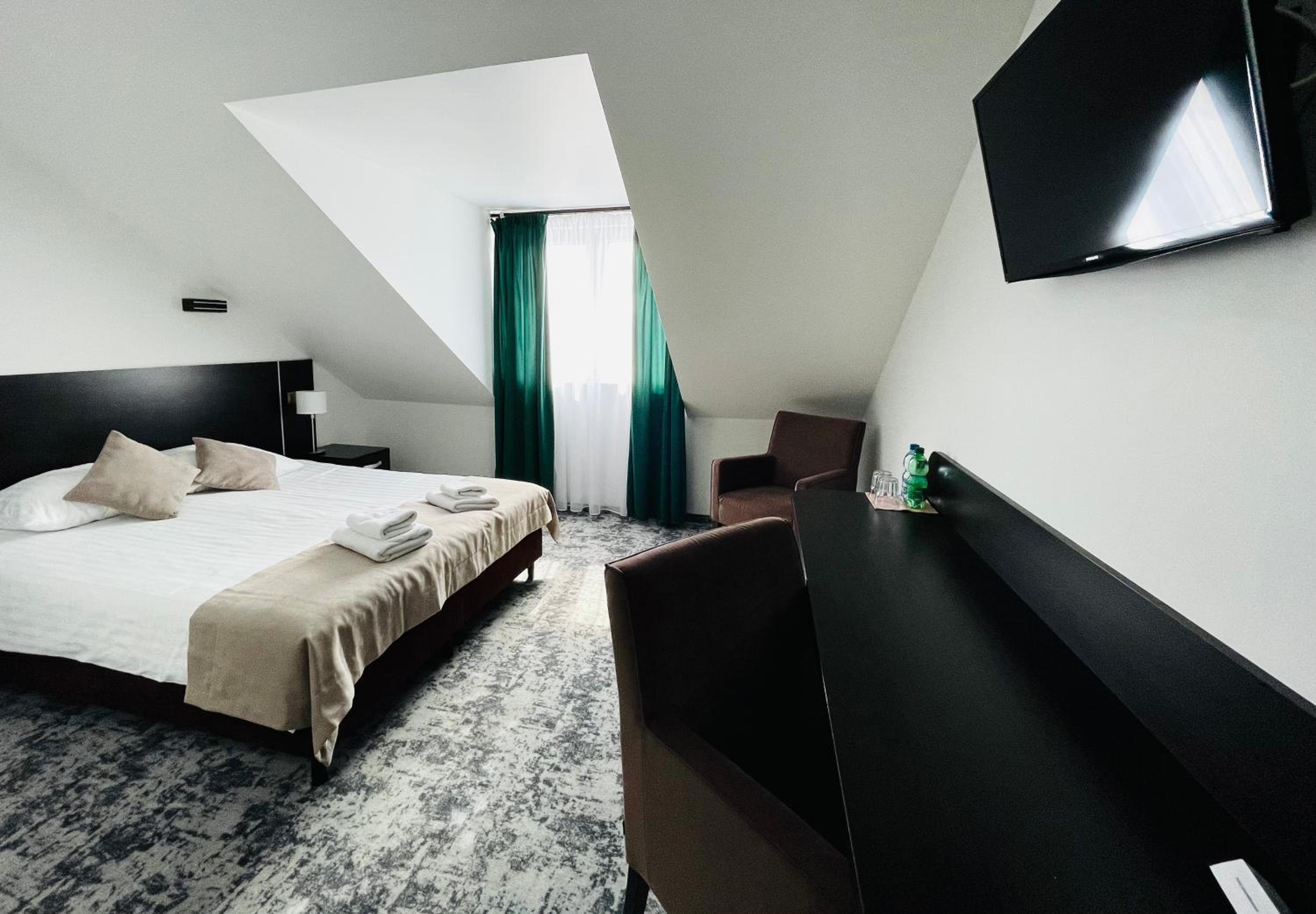 Classic Double or Twin Room - Photo 1