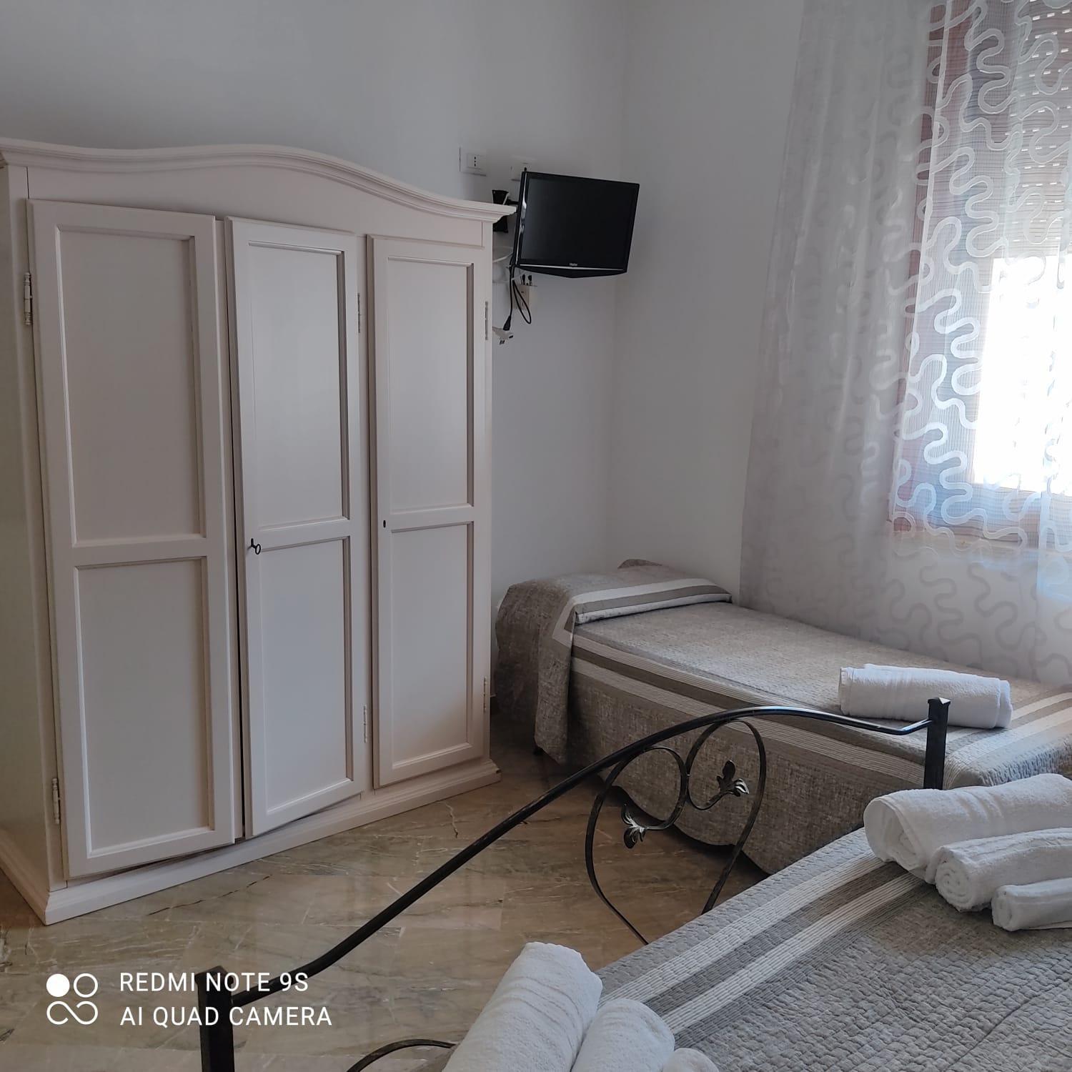 Quadruple Room - Photo 6