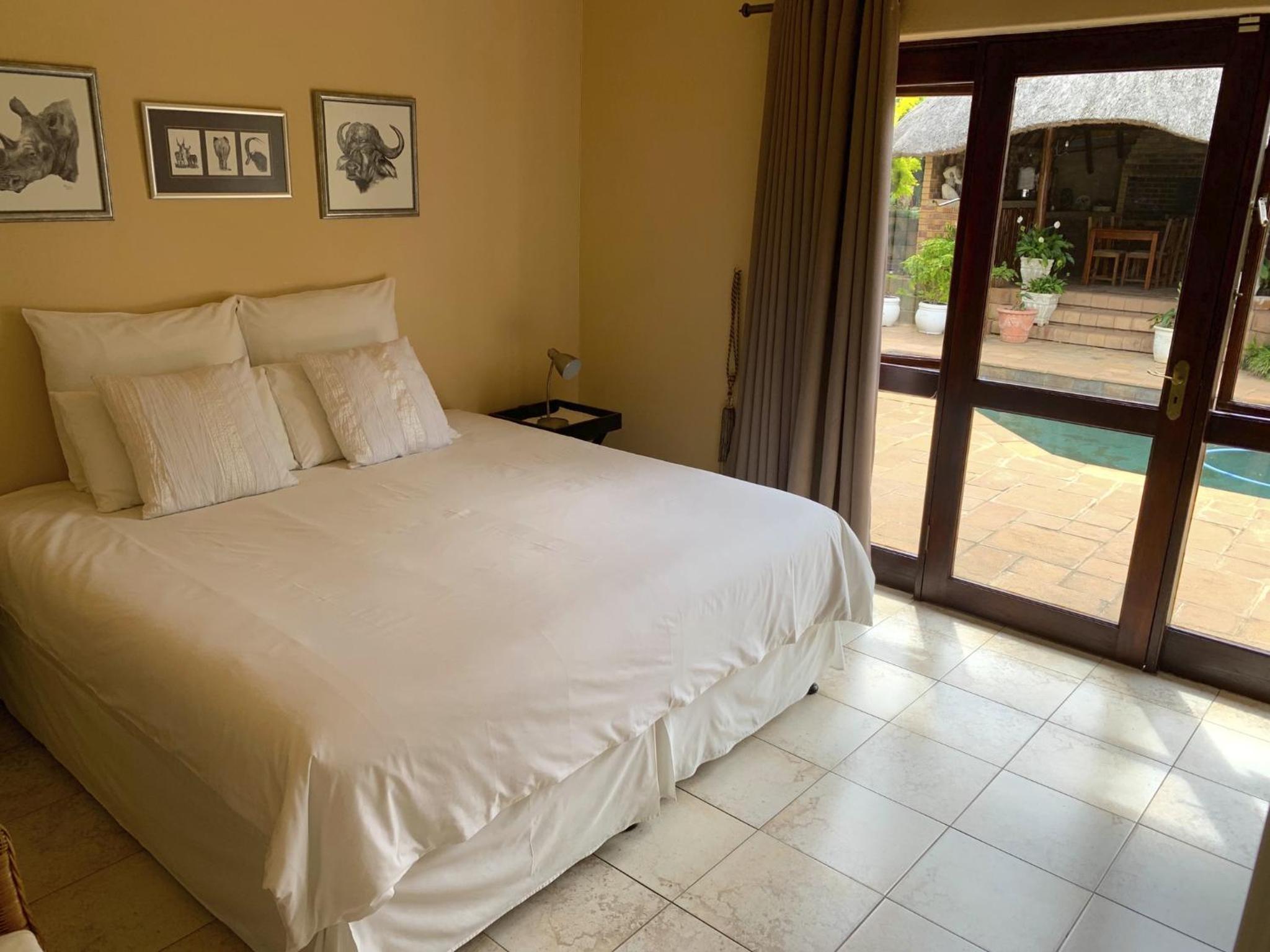 Deluxe Double Room with Shower - Photo 1