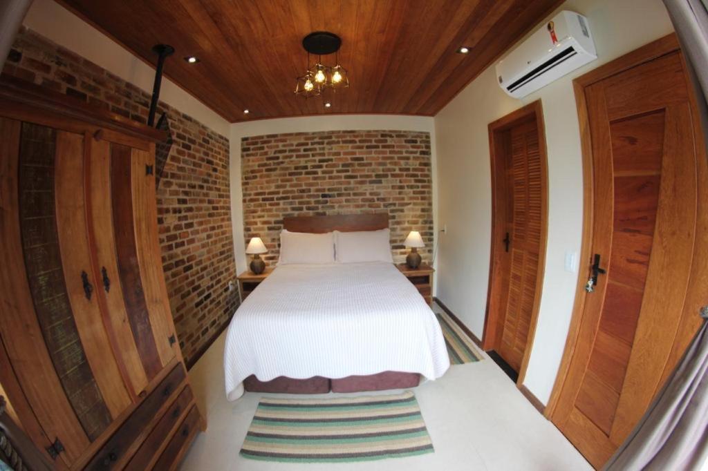 Deluxe Double Room with Balcony and Sea View