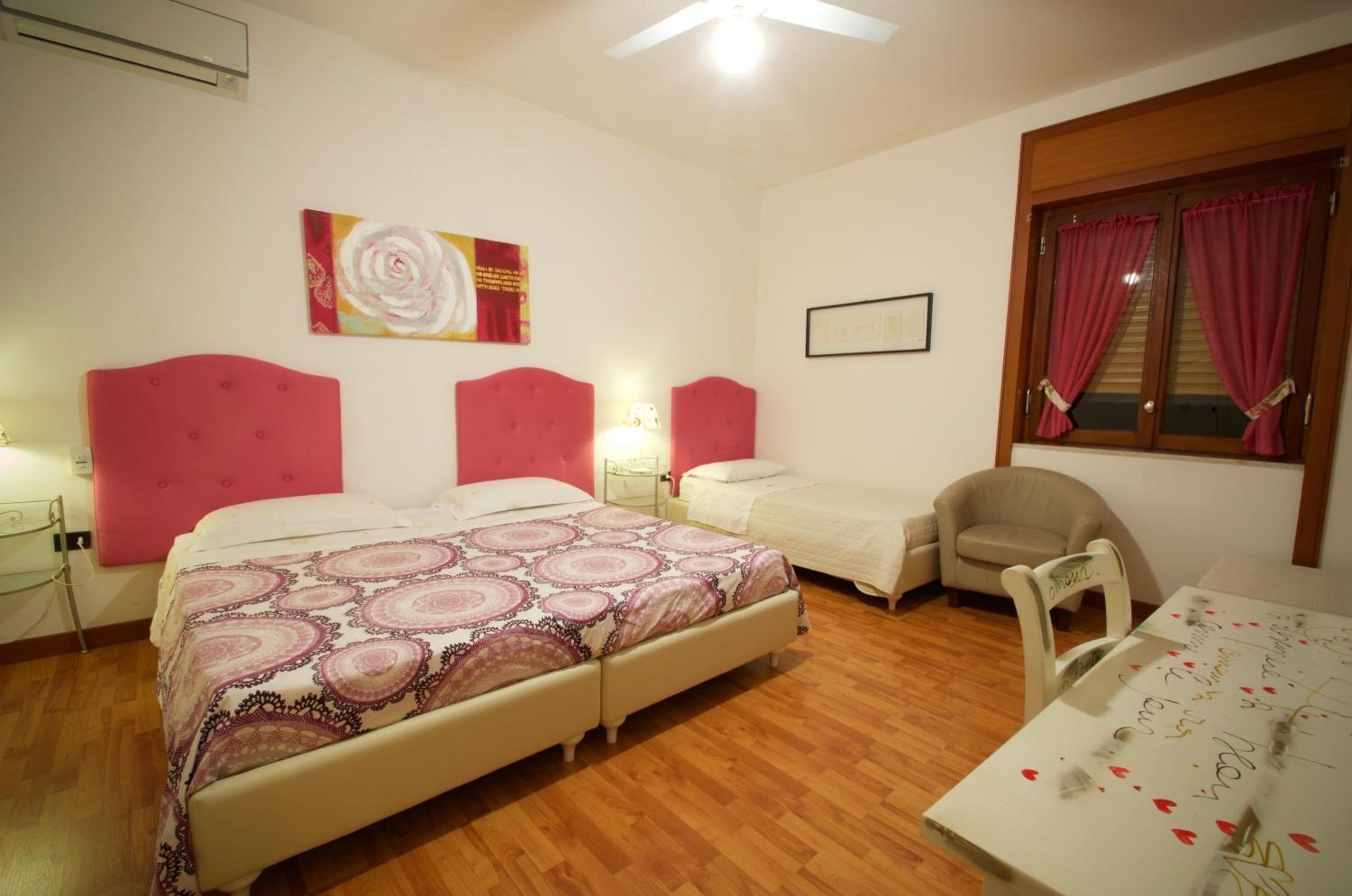Triple Room with Bathroom