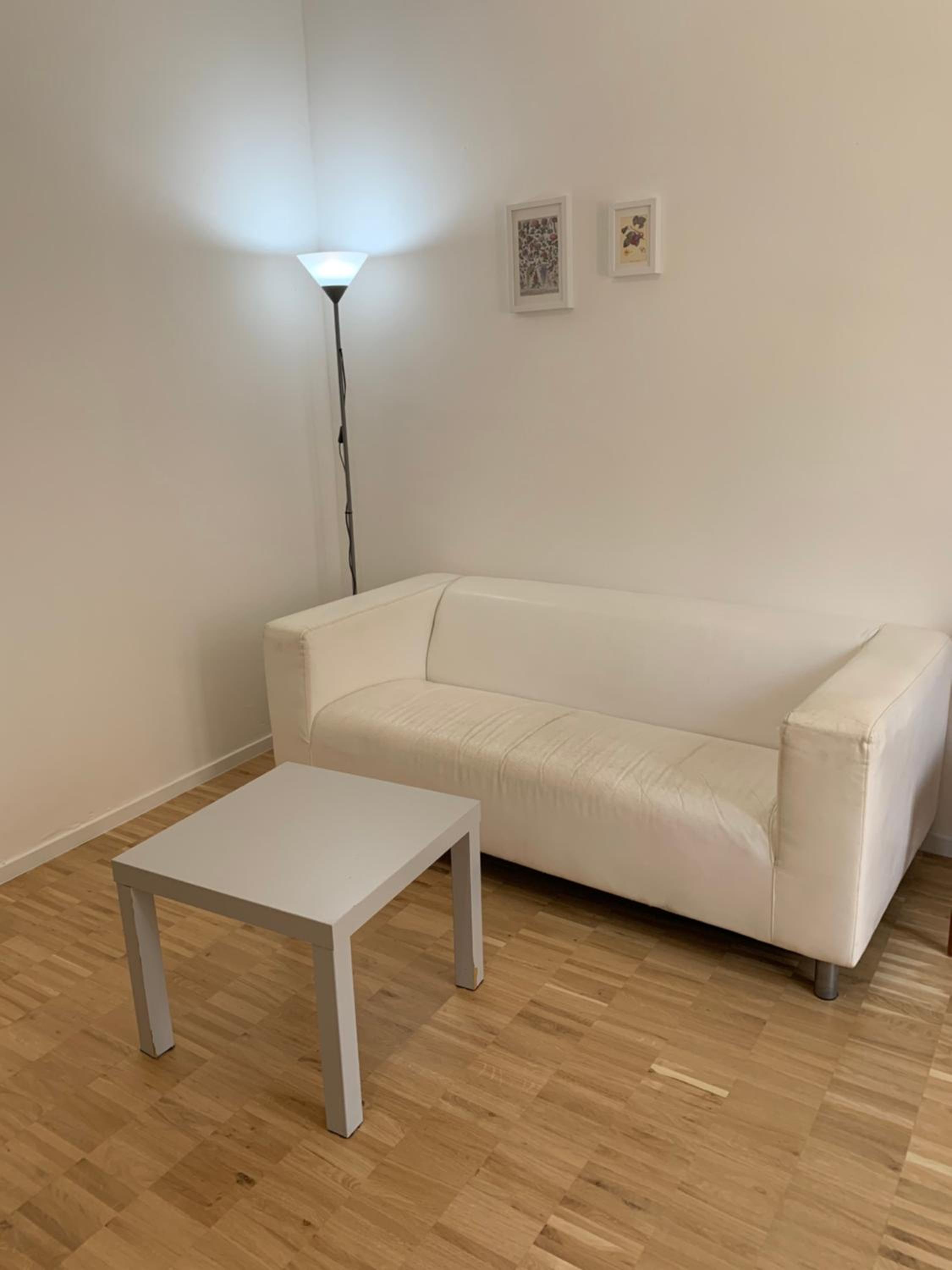 One-Bedroom Apartment photo 3