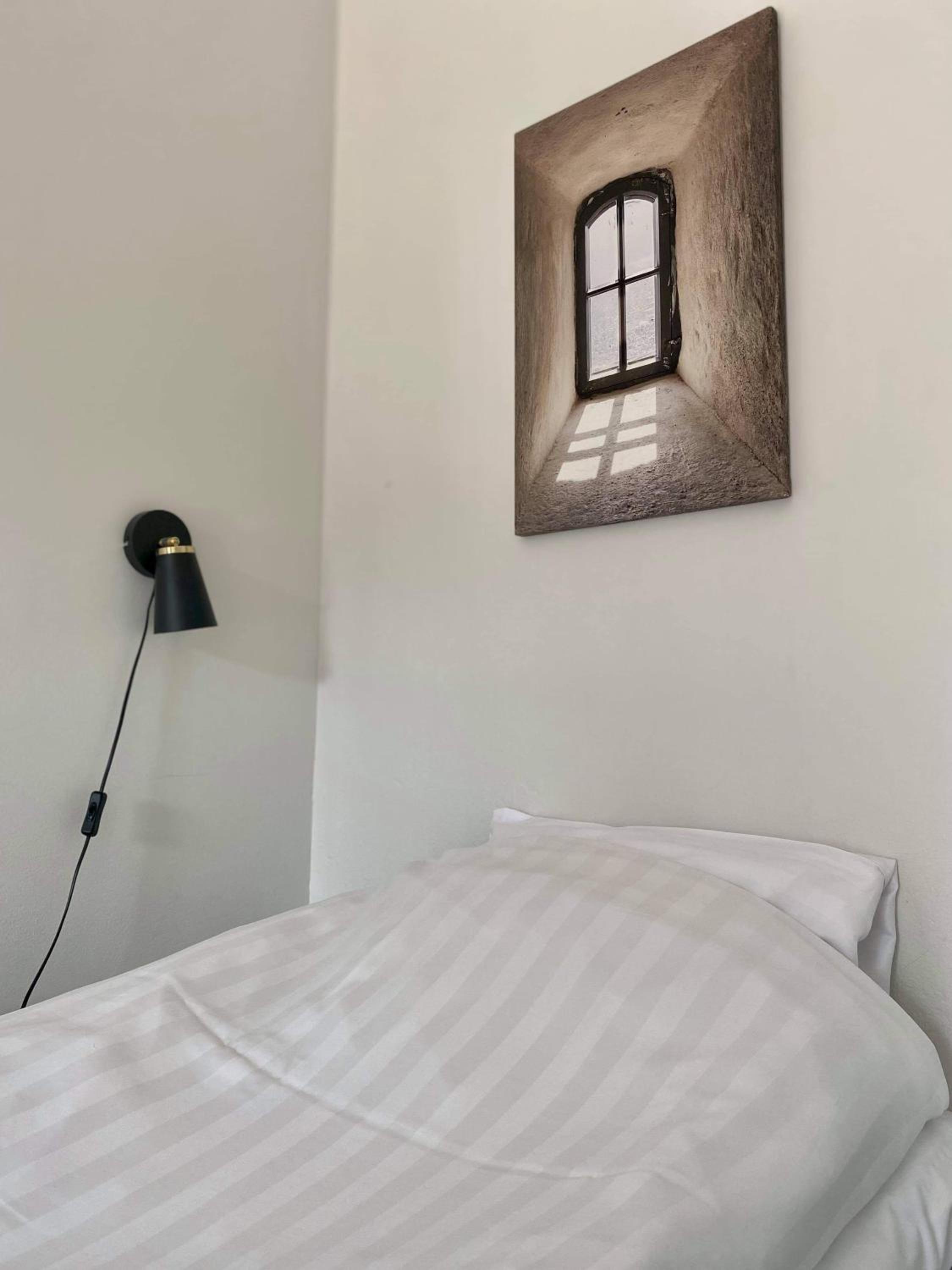 Budget Double Room photo 3