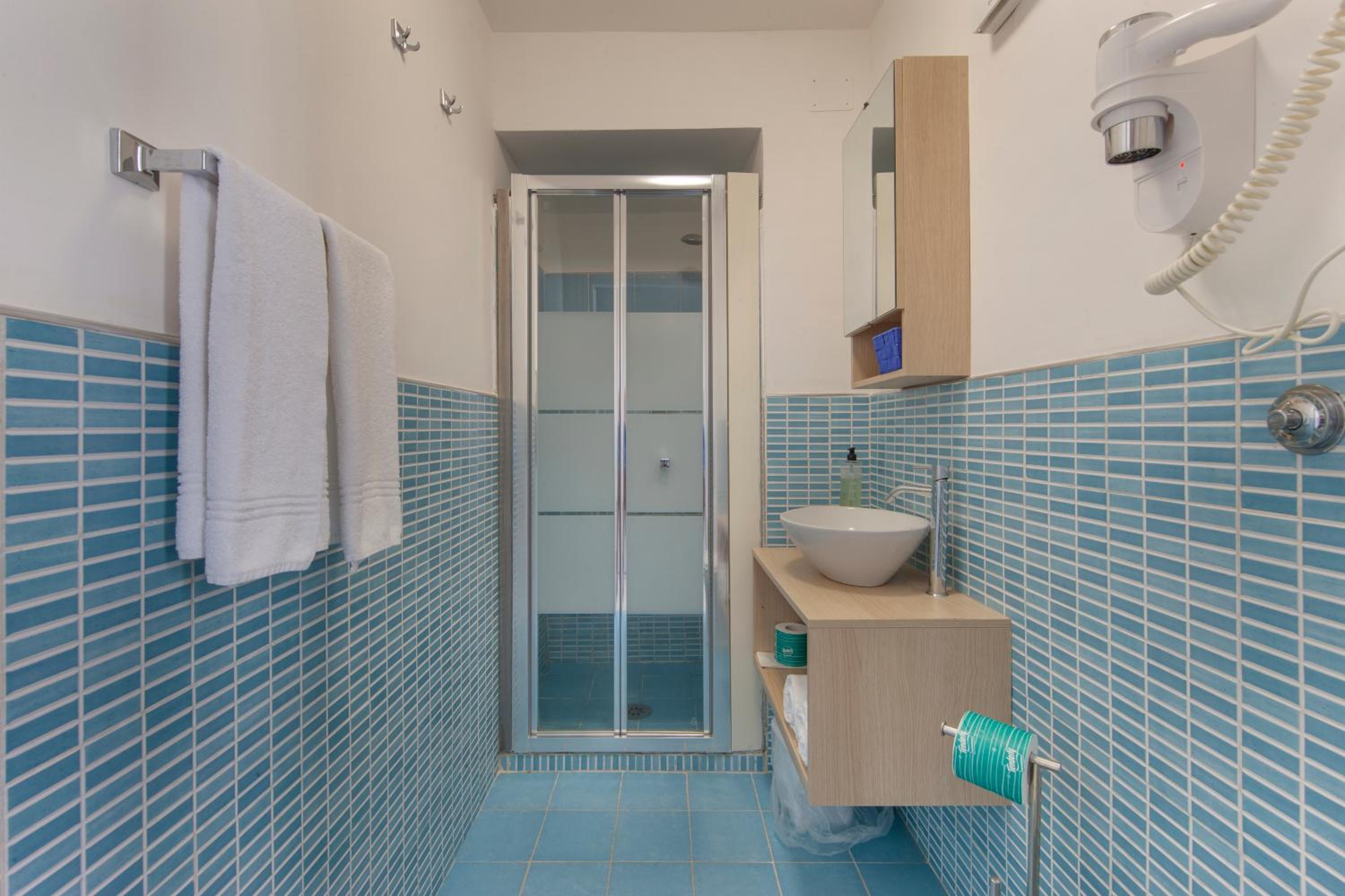 Double Room with Garden View - Photo 8