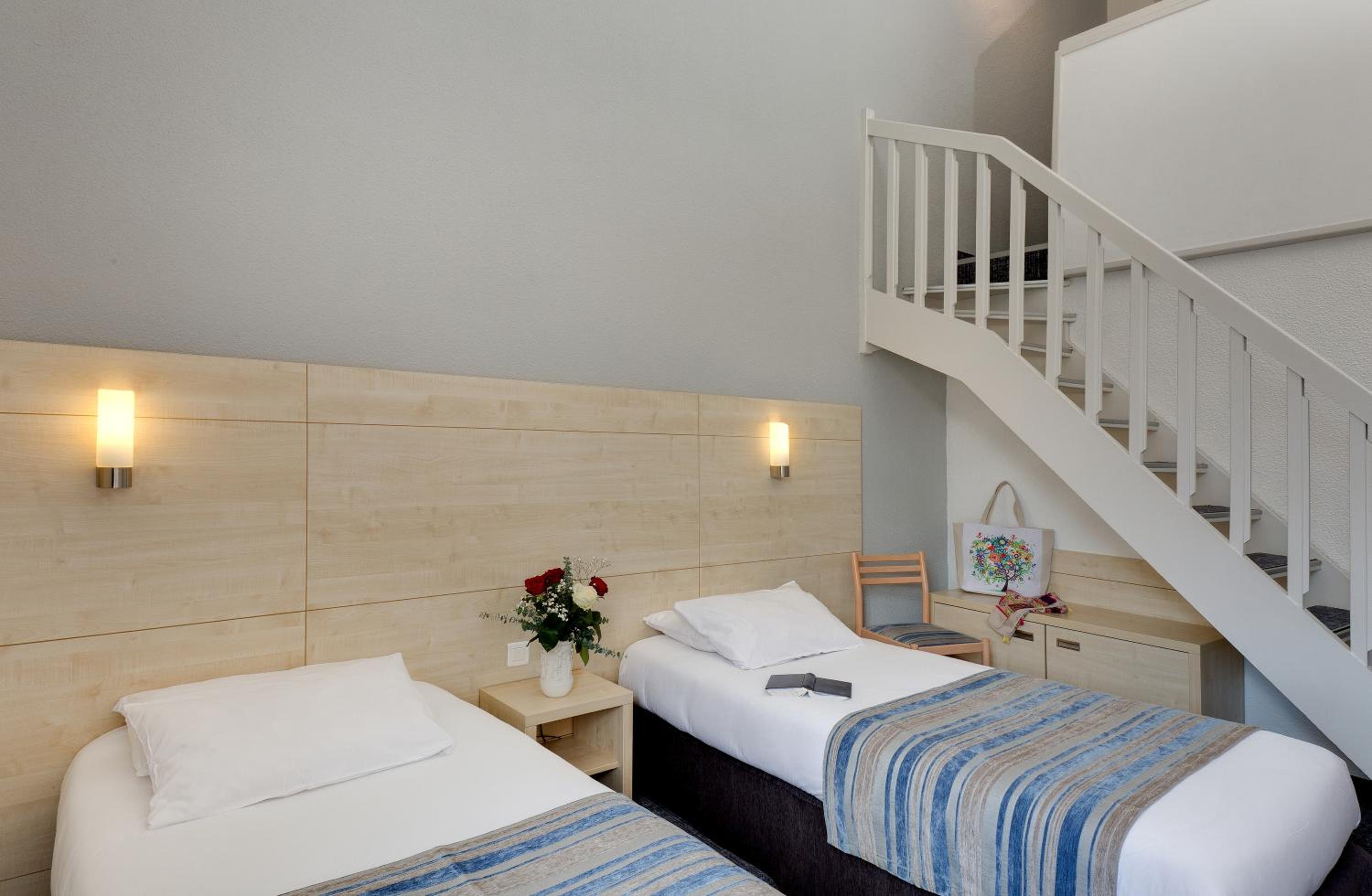 Quadruple Room with Mountain View - Photo 4