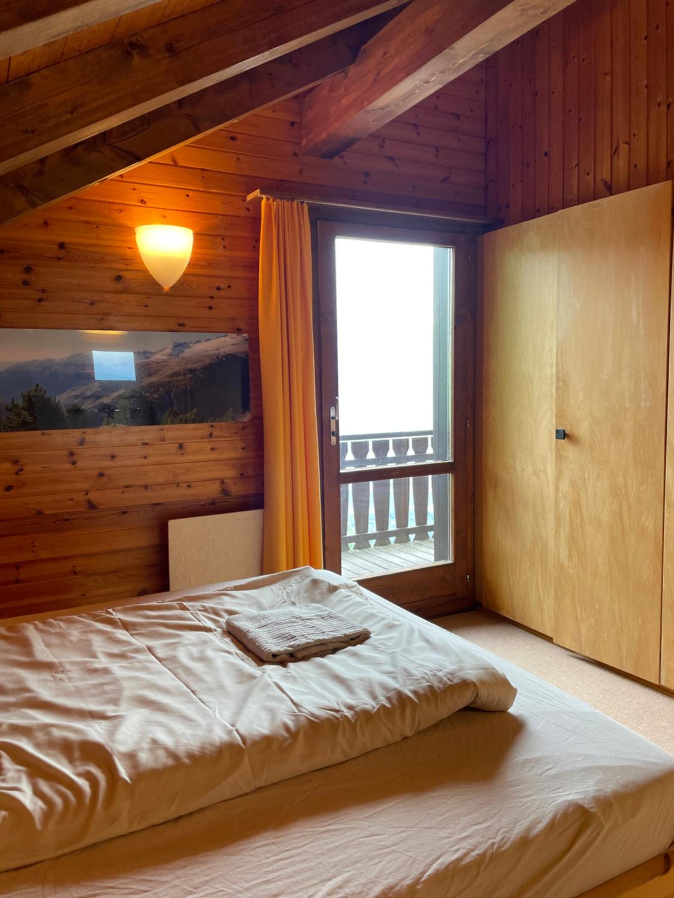 Three-Bedroom Chalet photo 1