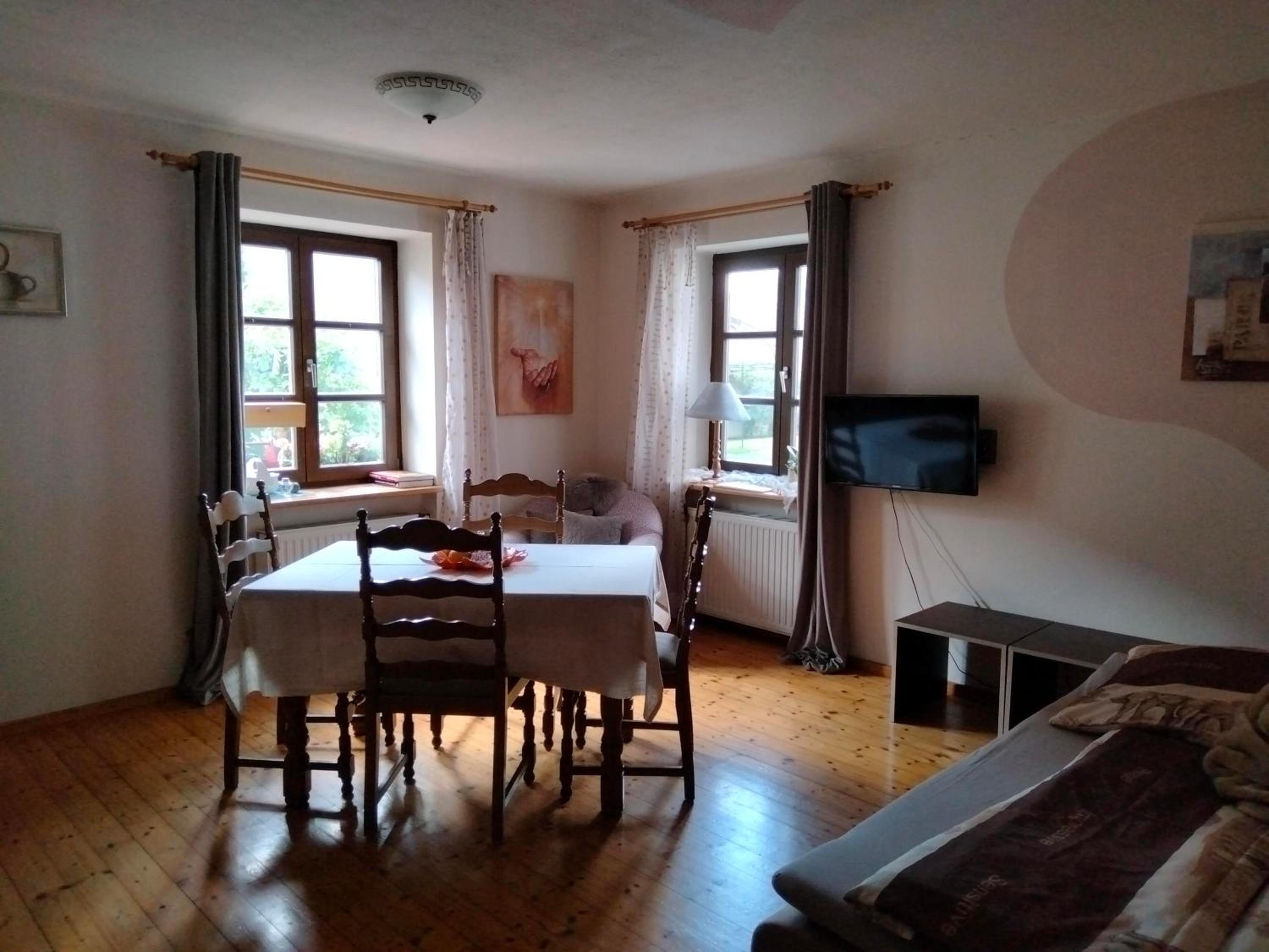 One-Bedroom Apartment - Photo 9