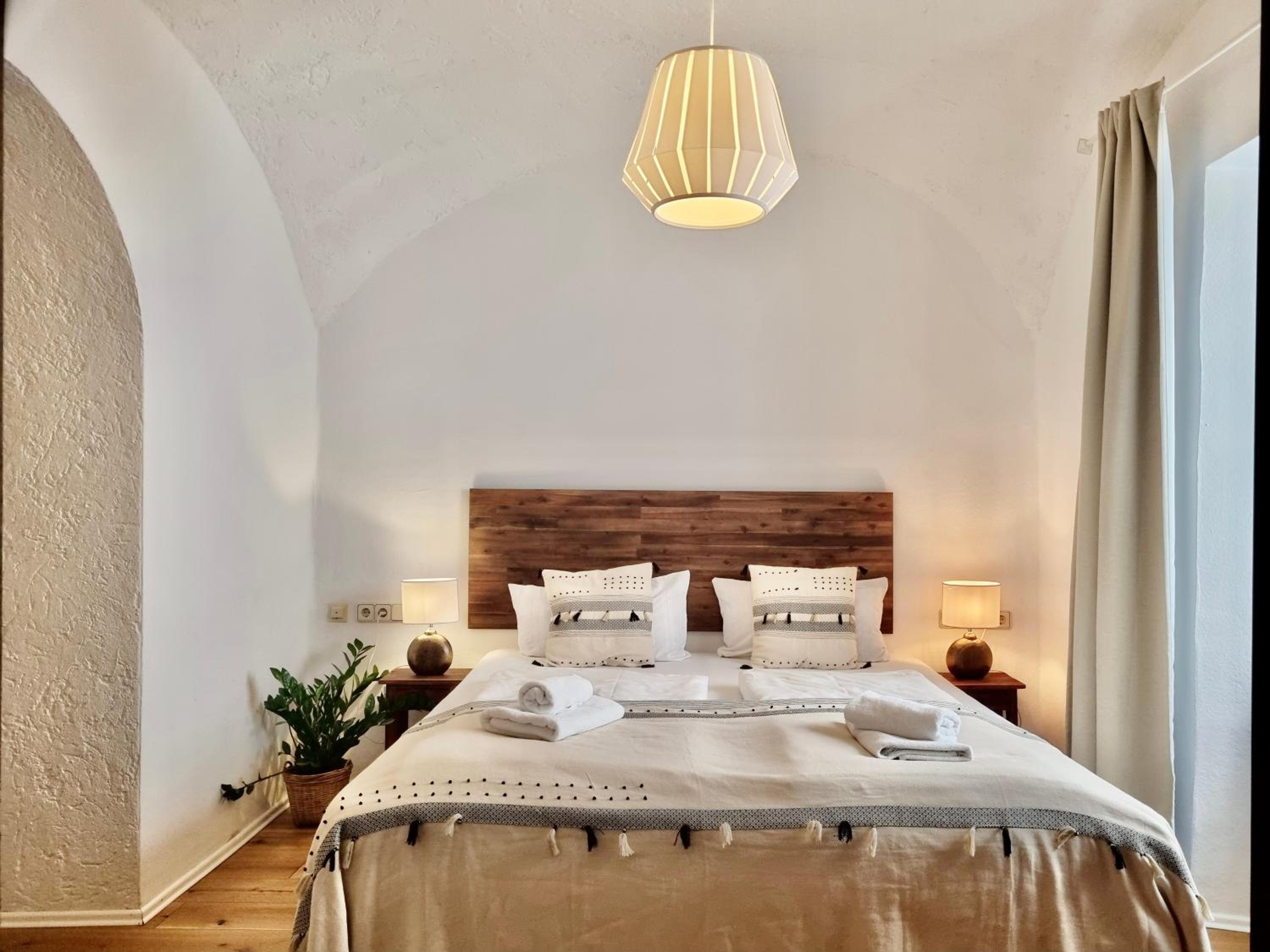 Small Double Room - Photo 1