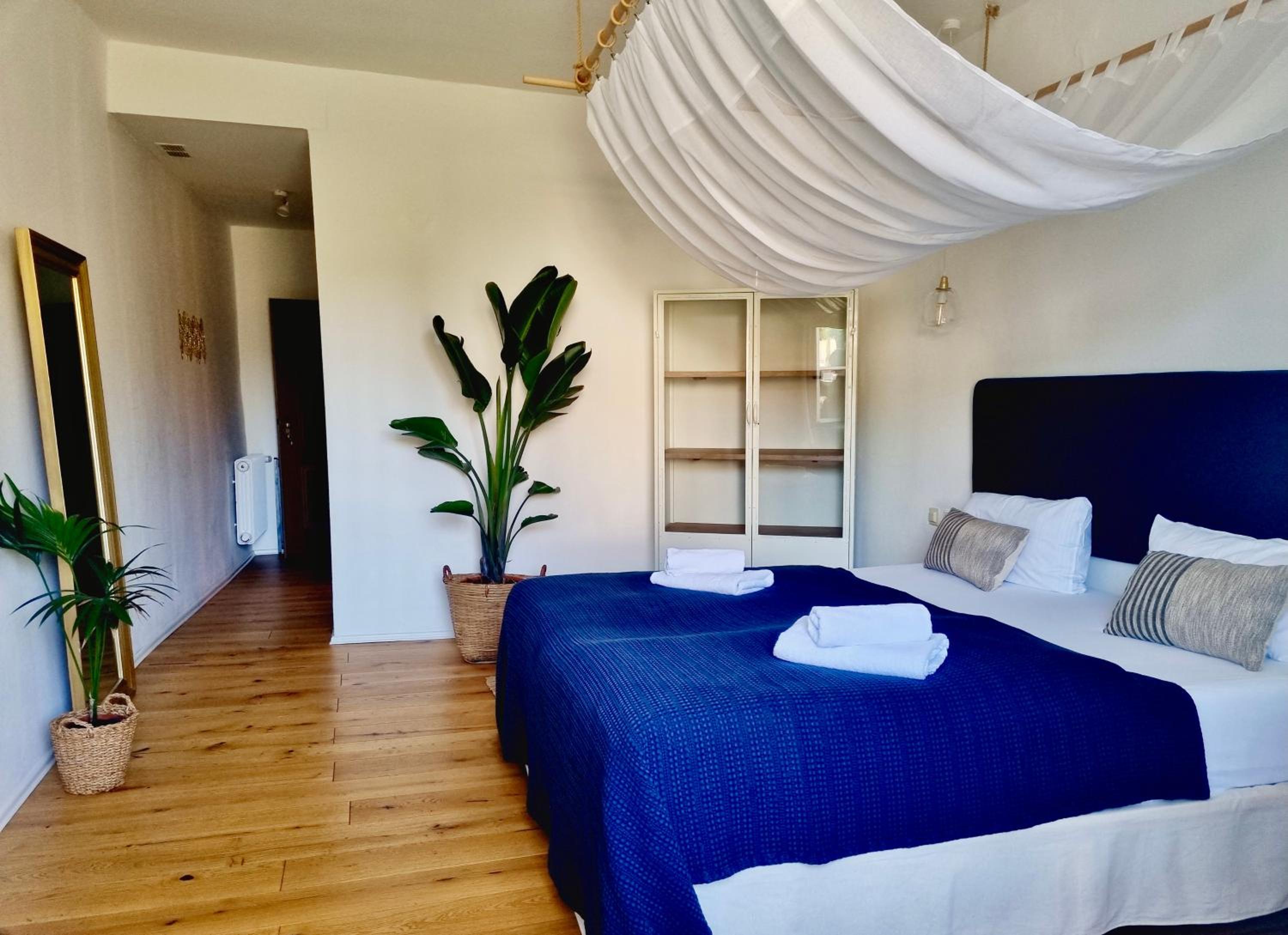 Deluxe Double or Twin Room with River View - Photo 3