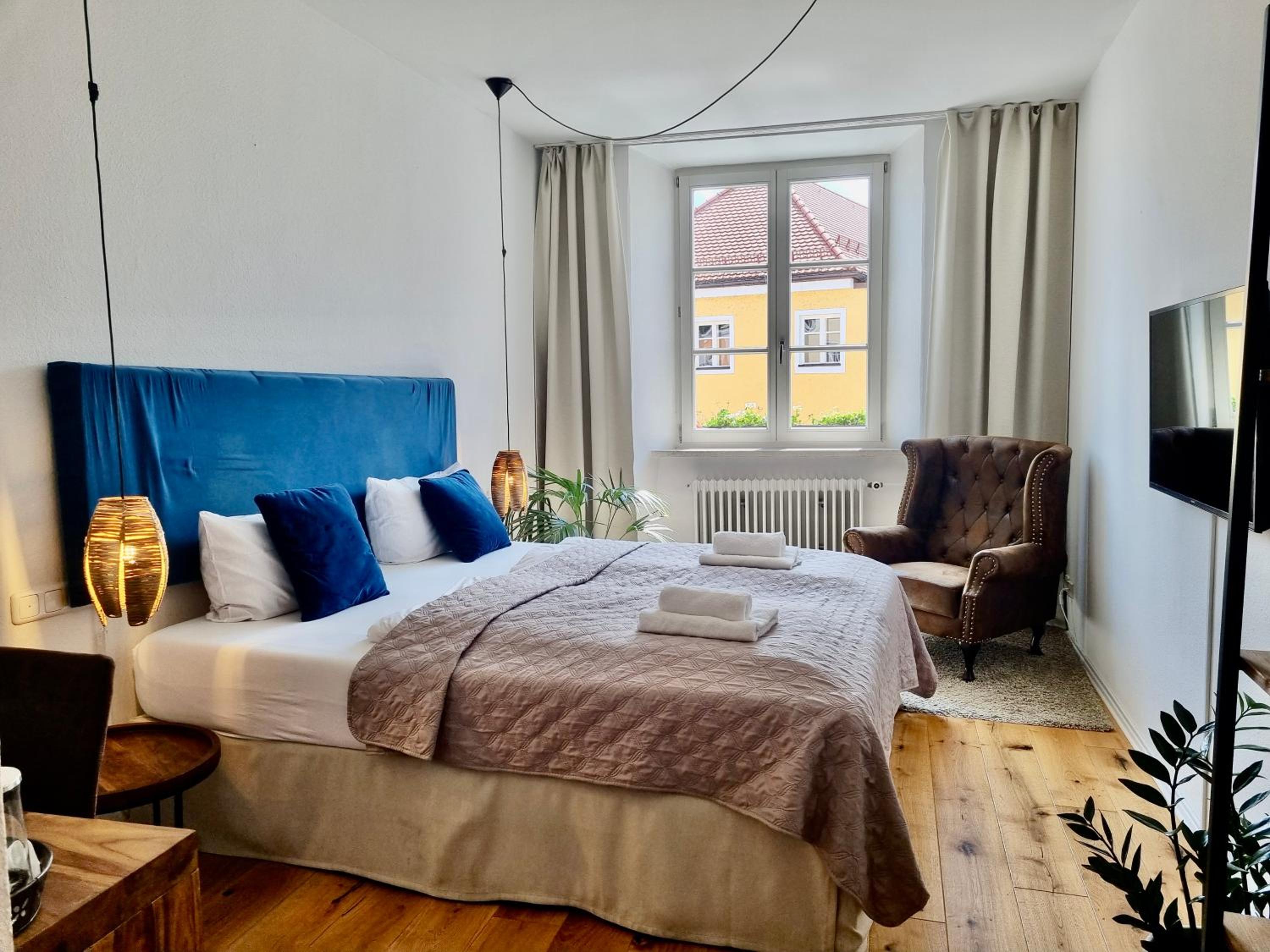 Double Room - Photo 8