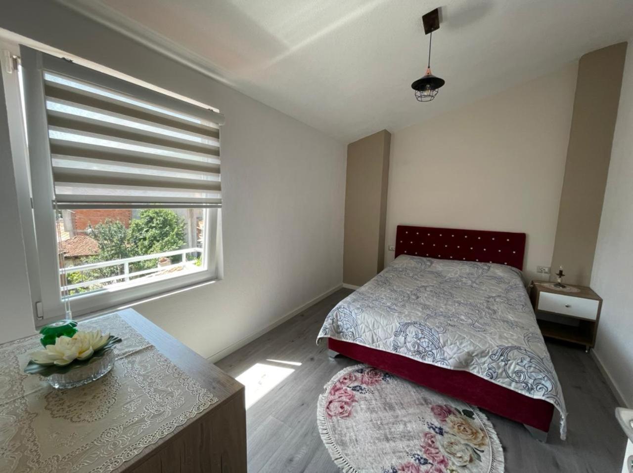 Double Room with Shared Bathroom photo 1