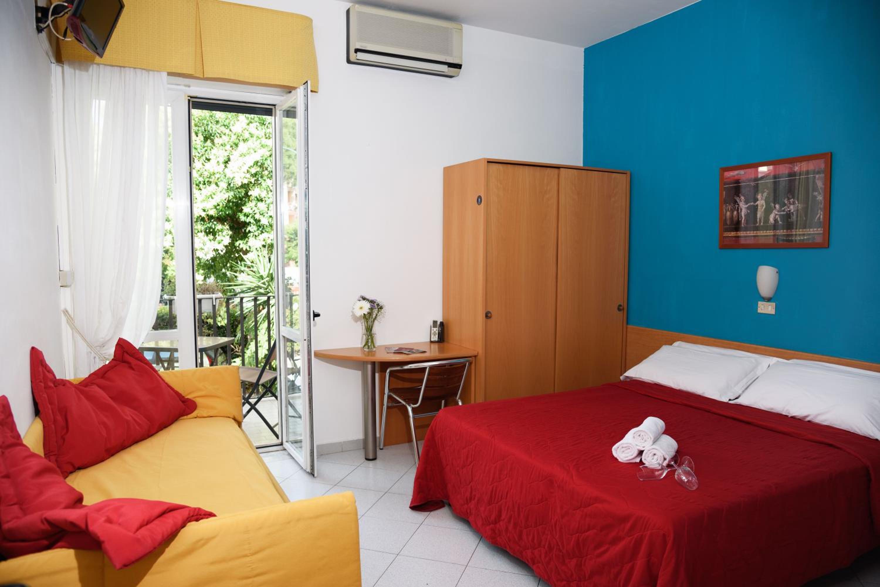 Double Room - Photo 1