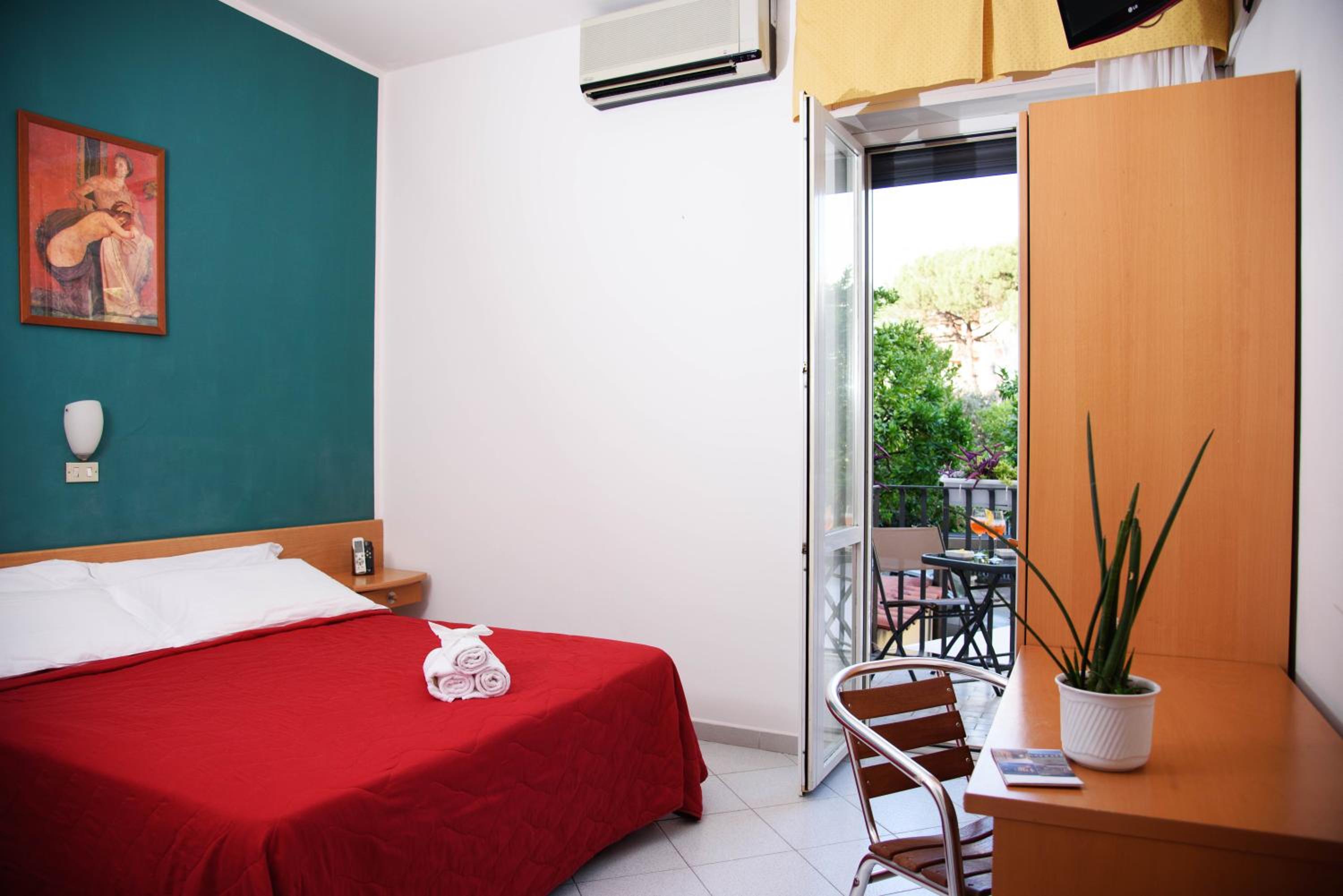 Double Room - Photo 2