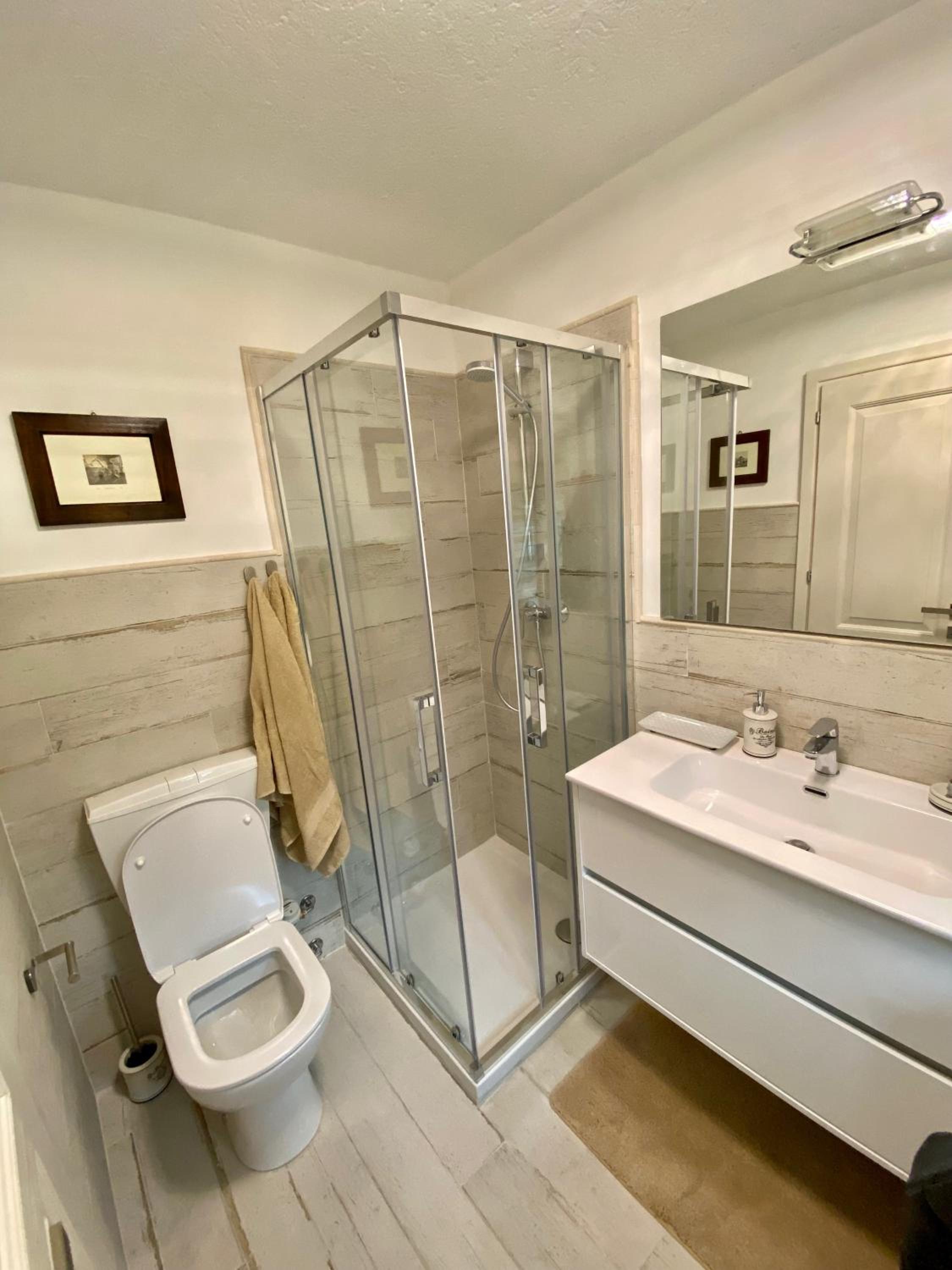 One-Bedroom House photo 3