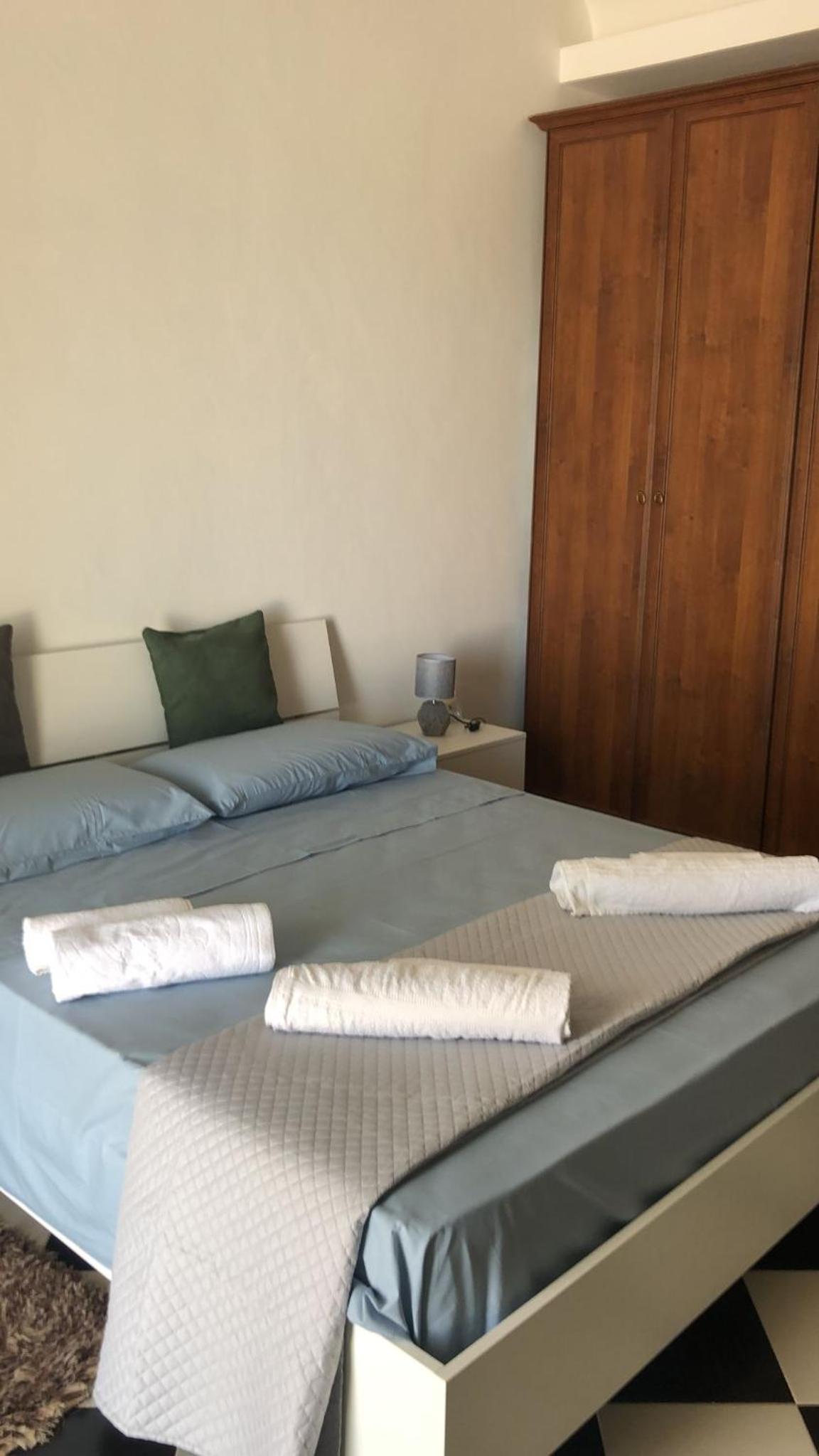 Double Room - Photo 5