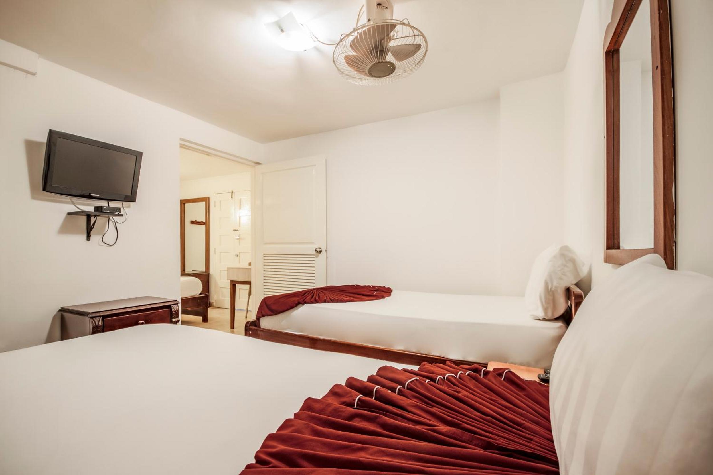 Quadruple Room with Bathroom
