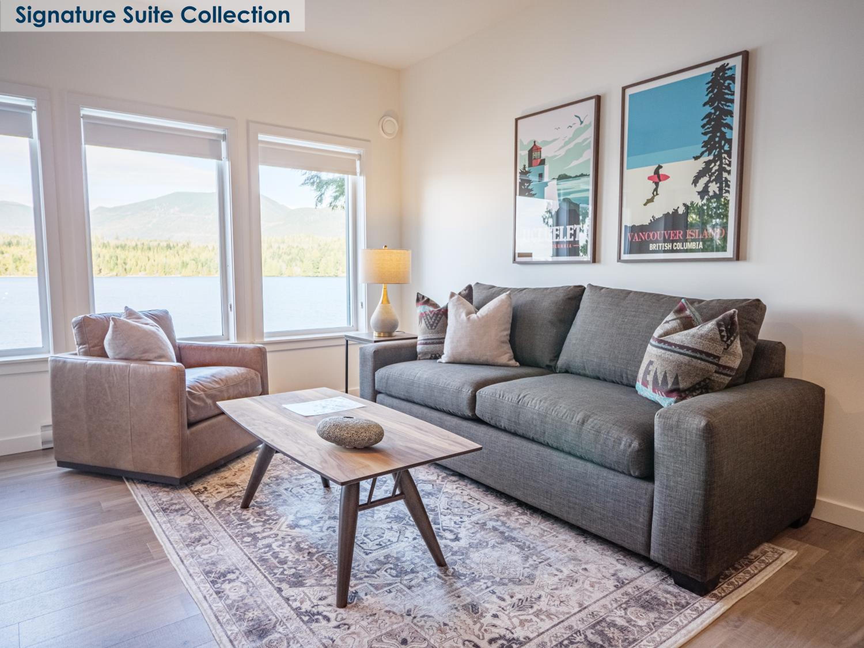 Signature Collection 2 Bedroom King Suite with Sofa Bed, Outdoor Tub, Full Kitchen + Harbor View photo 2