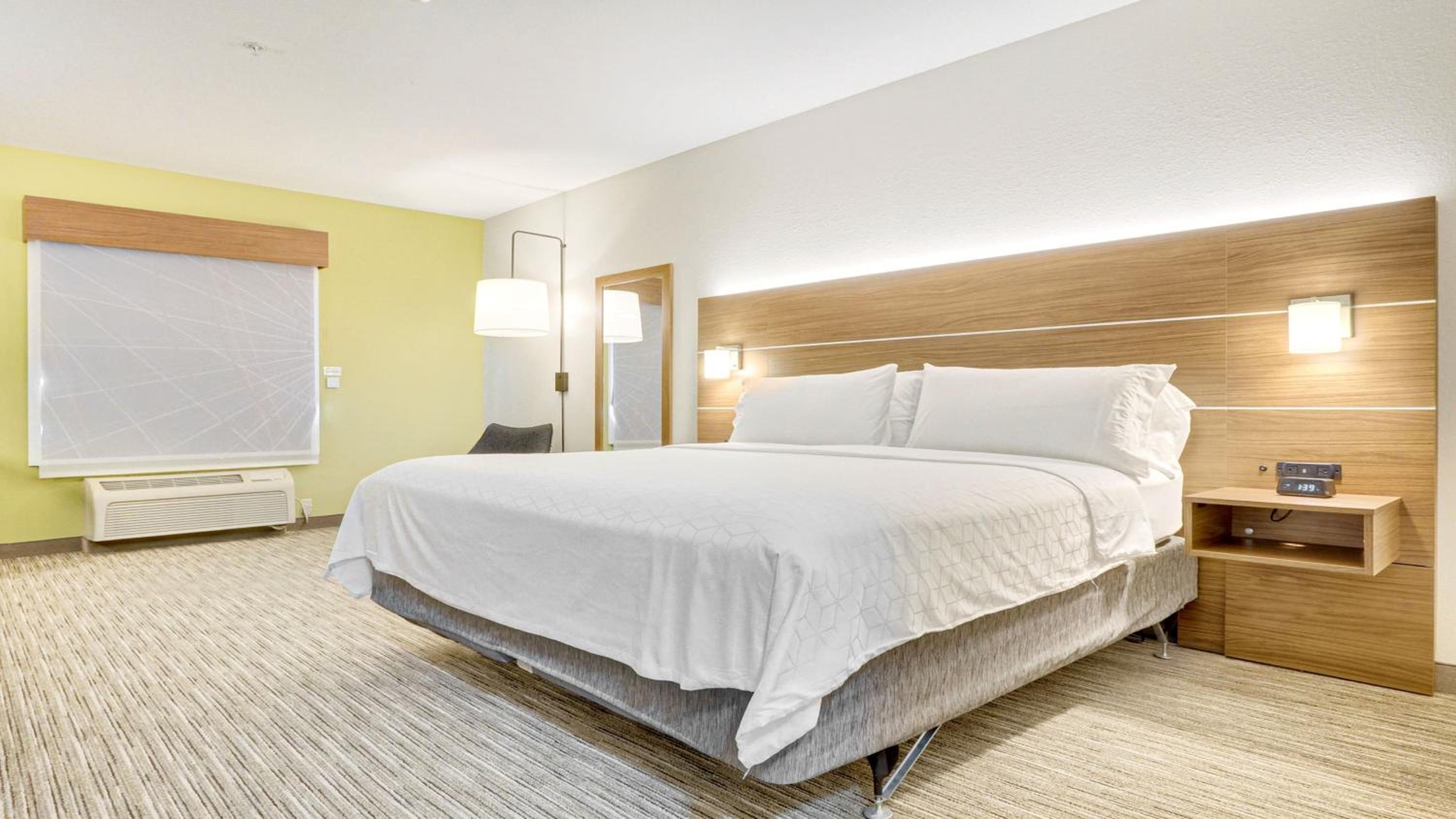 Standard Room - Non-Smoking - Photo 3