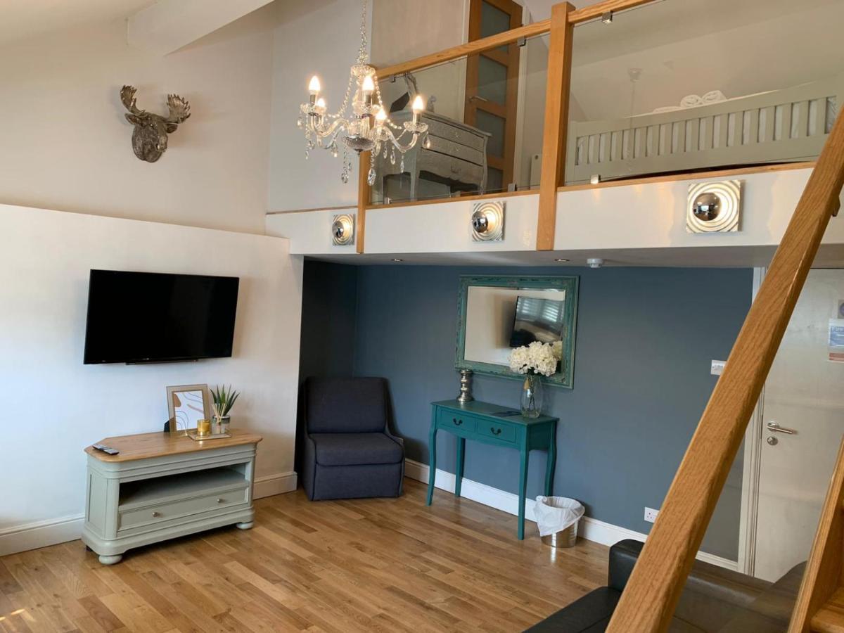 Deluxe Family Room photo 1