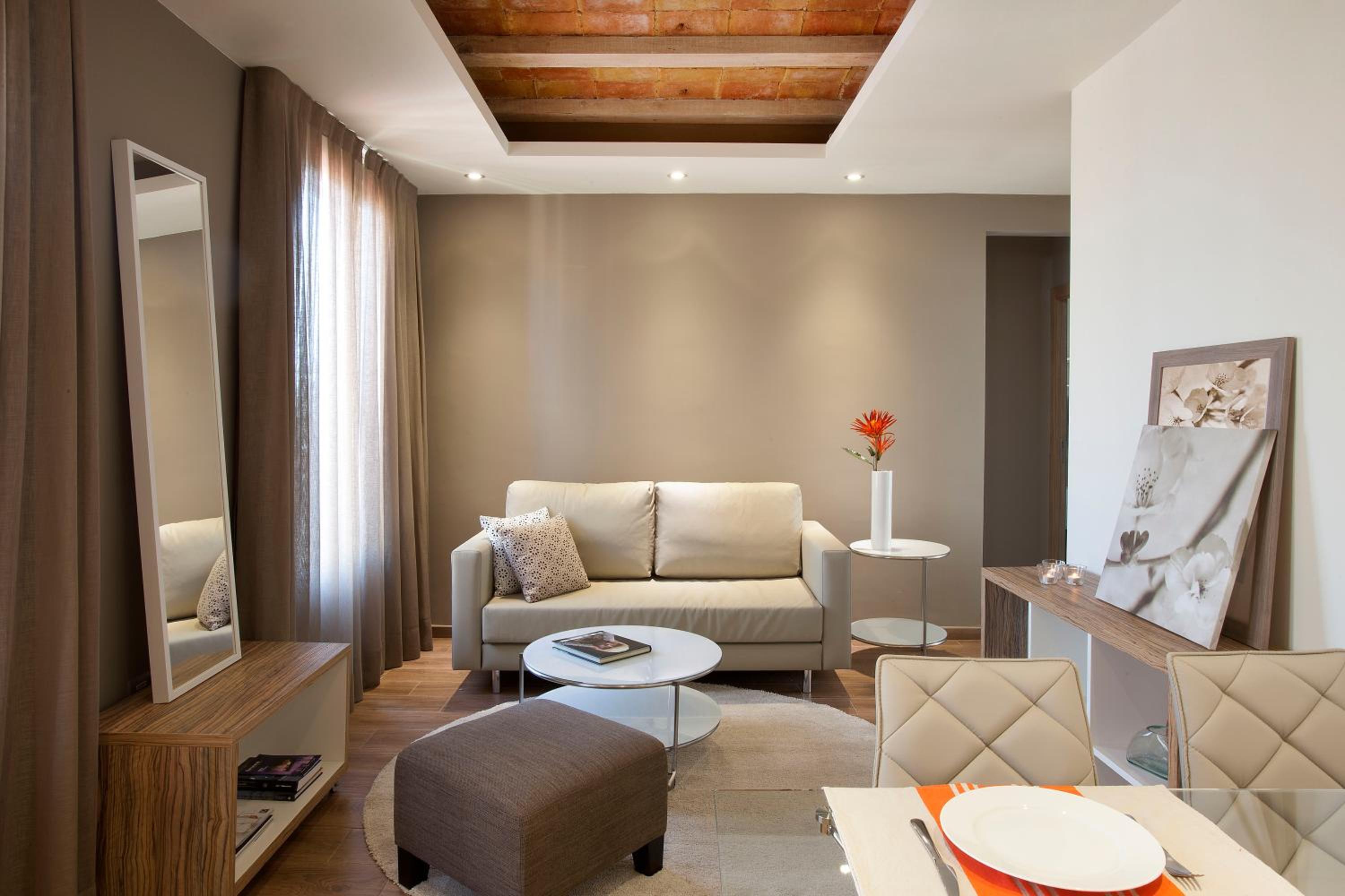 Executive Two-Bedroom Apartment photo 3