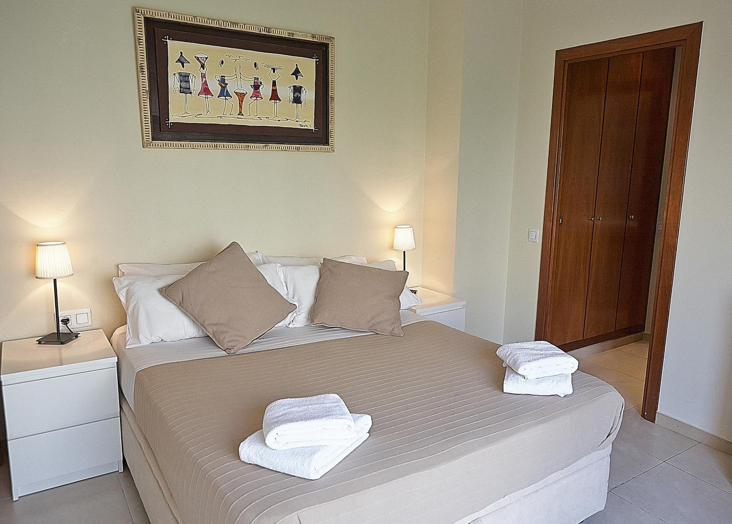 Three-Bedroom Apartment (2-7 adults) photo 3