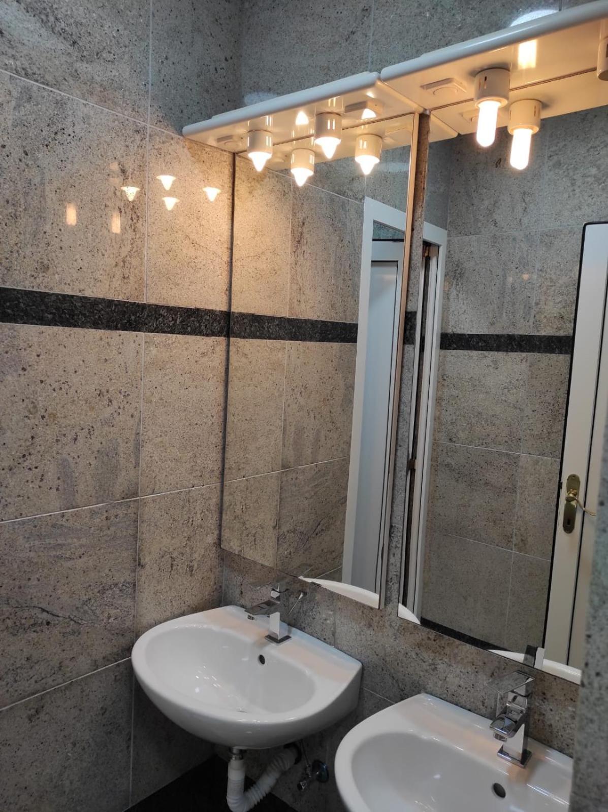 Two-Bedroom House - Photo 15
