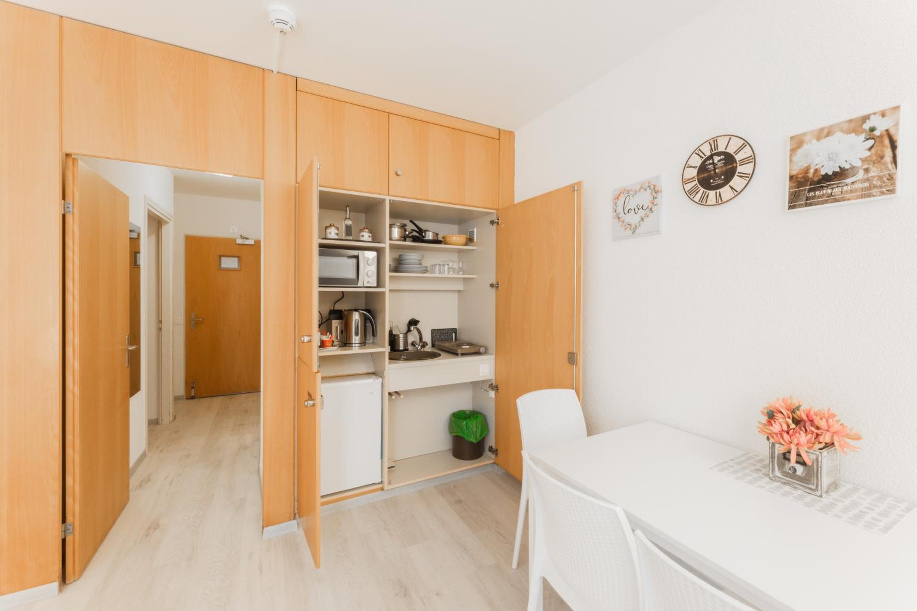 Apartment with Garden View - Photo 12