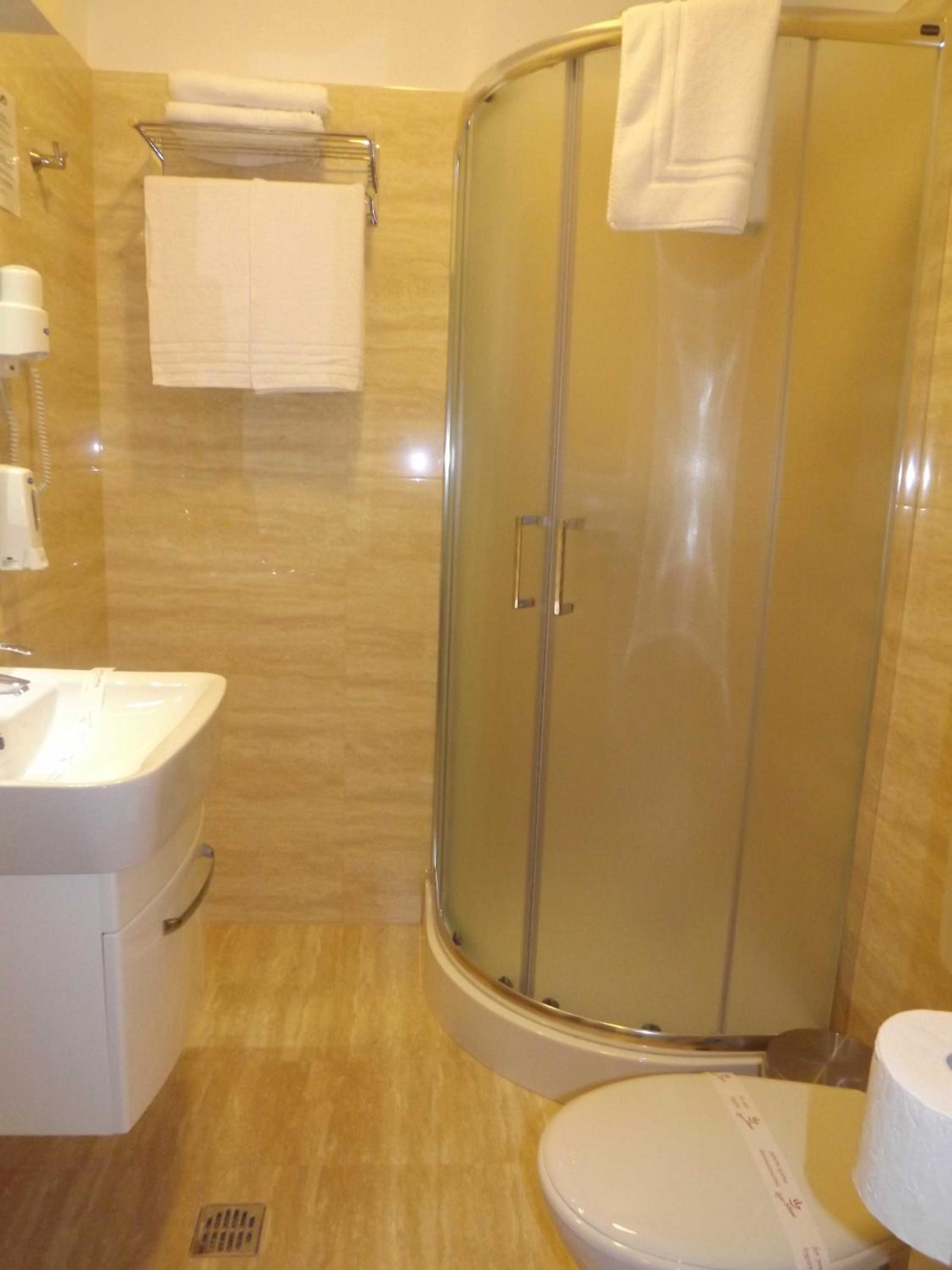Double Room - Photo 3