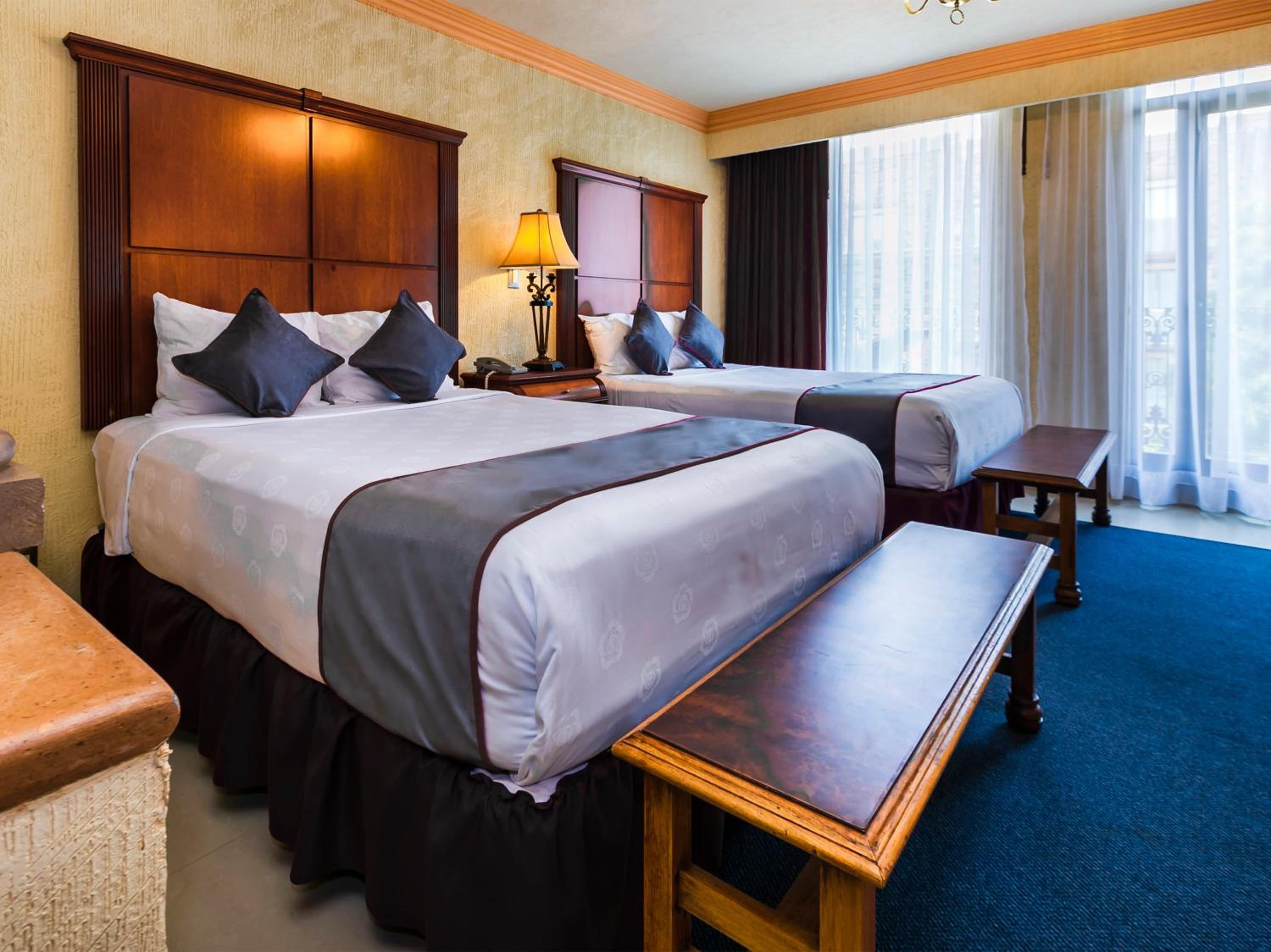Superior Double Room with Two Double Beds photo 2