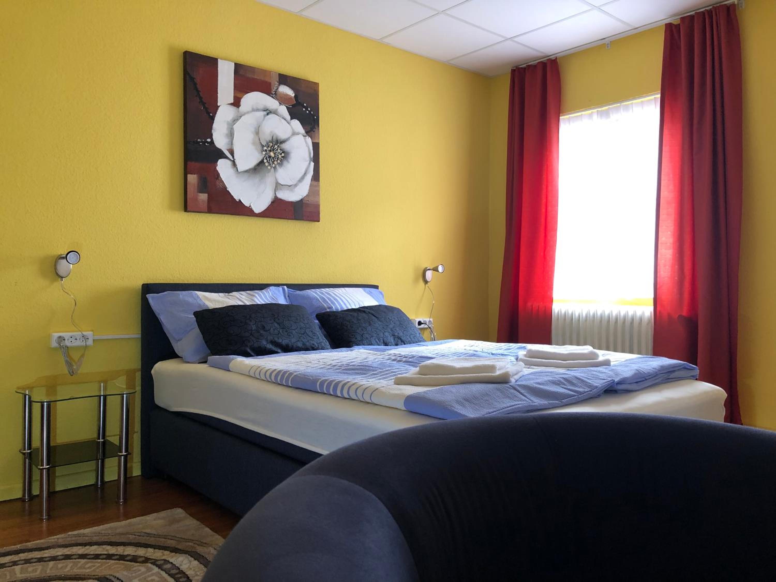 Economy Double Room photo 2