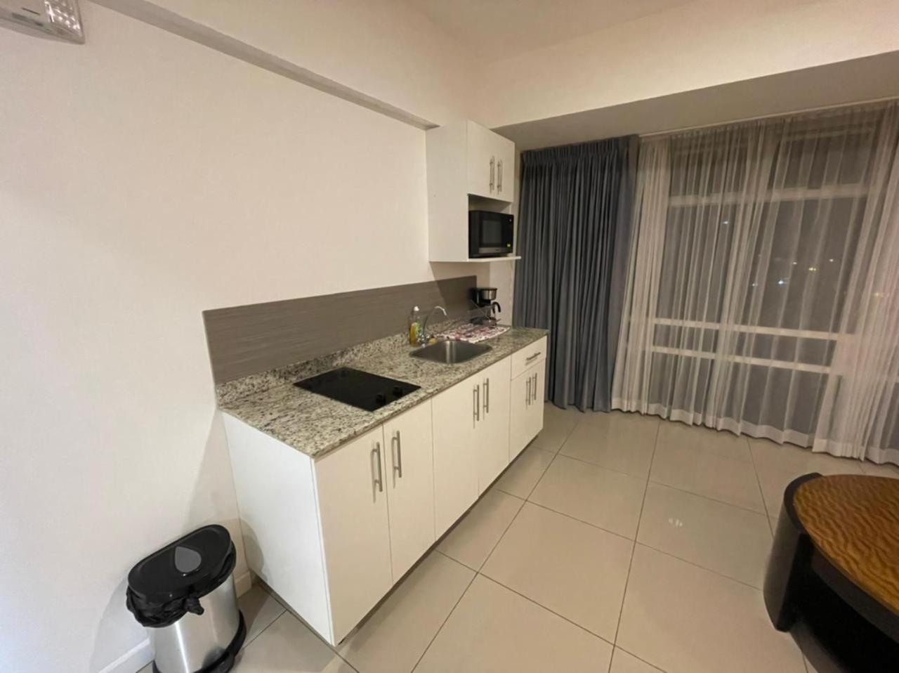 Studio Apartment photo 2